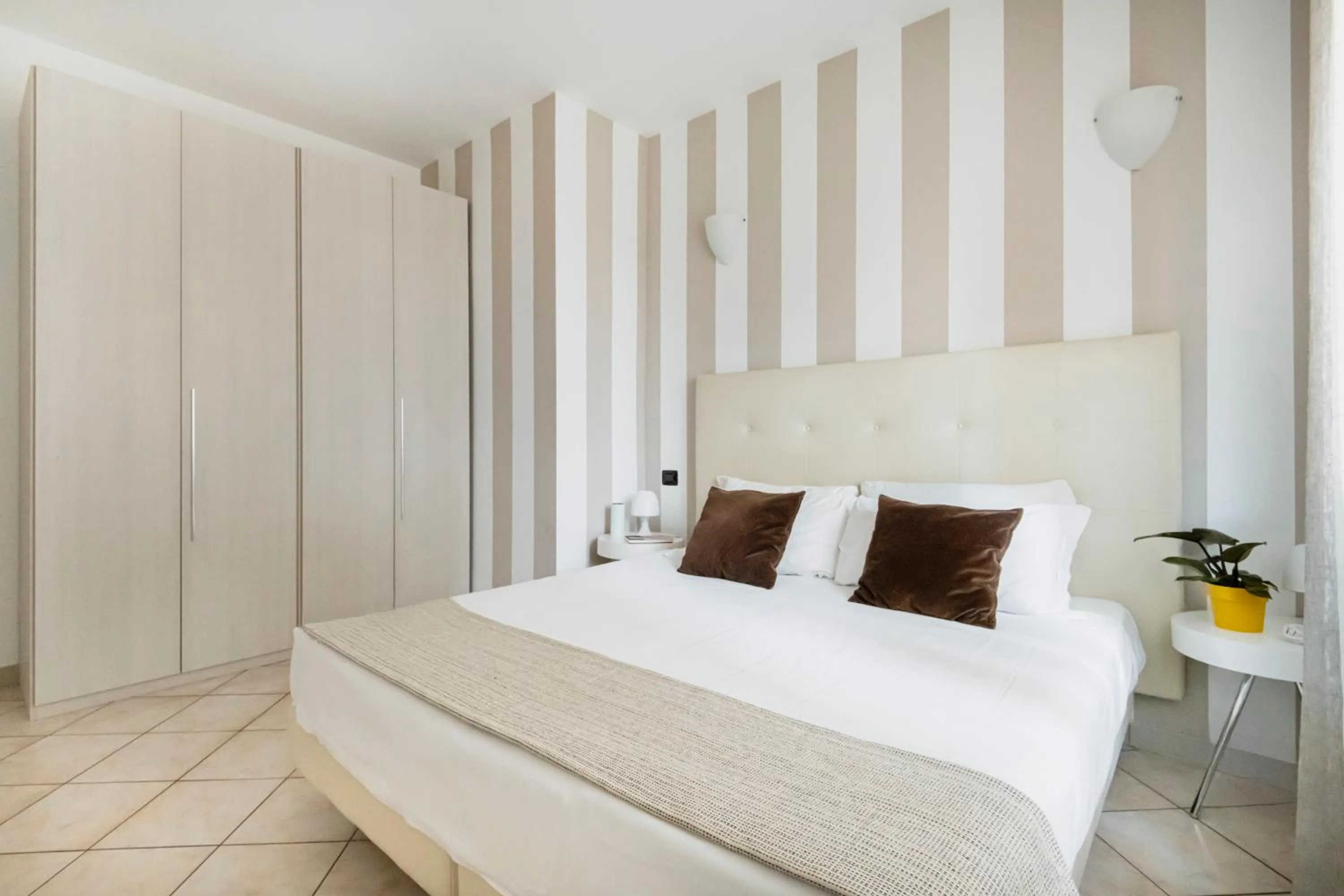 Bedroom, Bed in HQ Aparthotel Milano Inn - Smart Suites