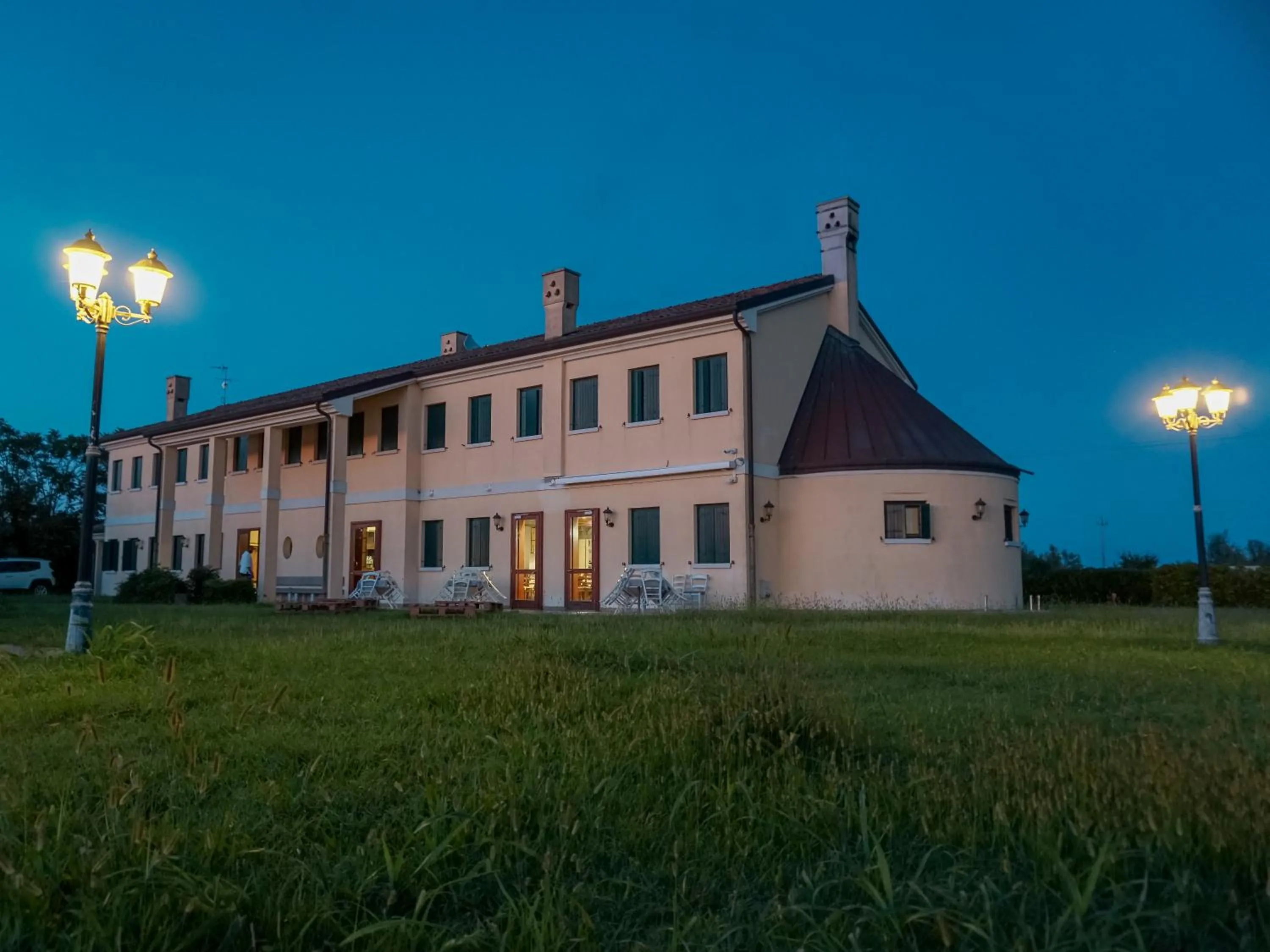 Property building in Il Paradello Albergo