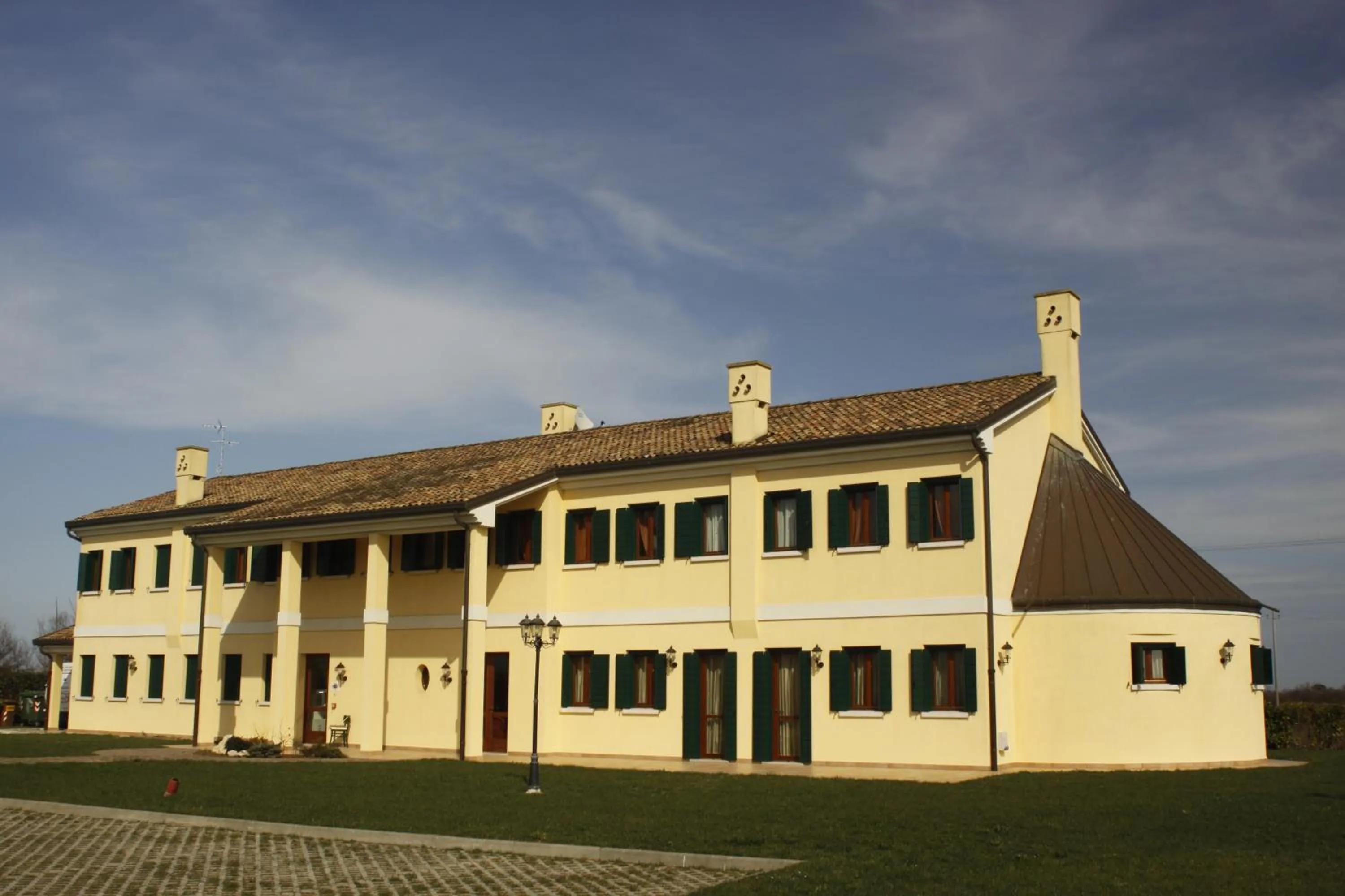 Property building in Il Paradello Albergo