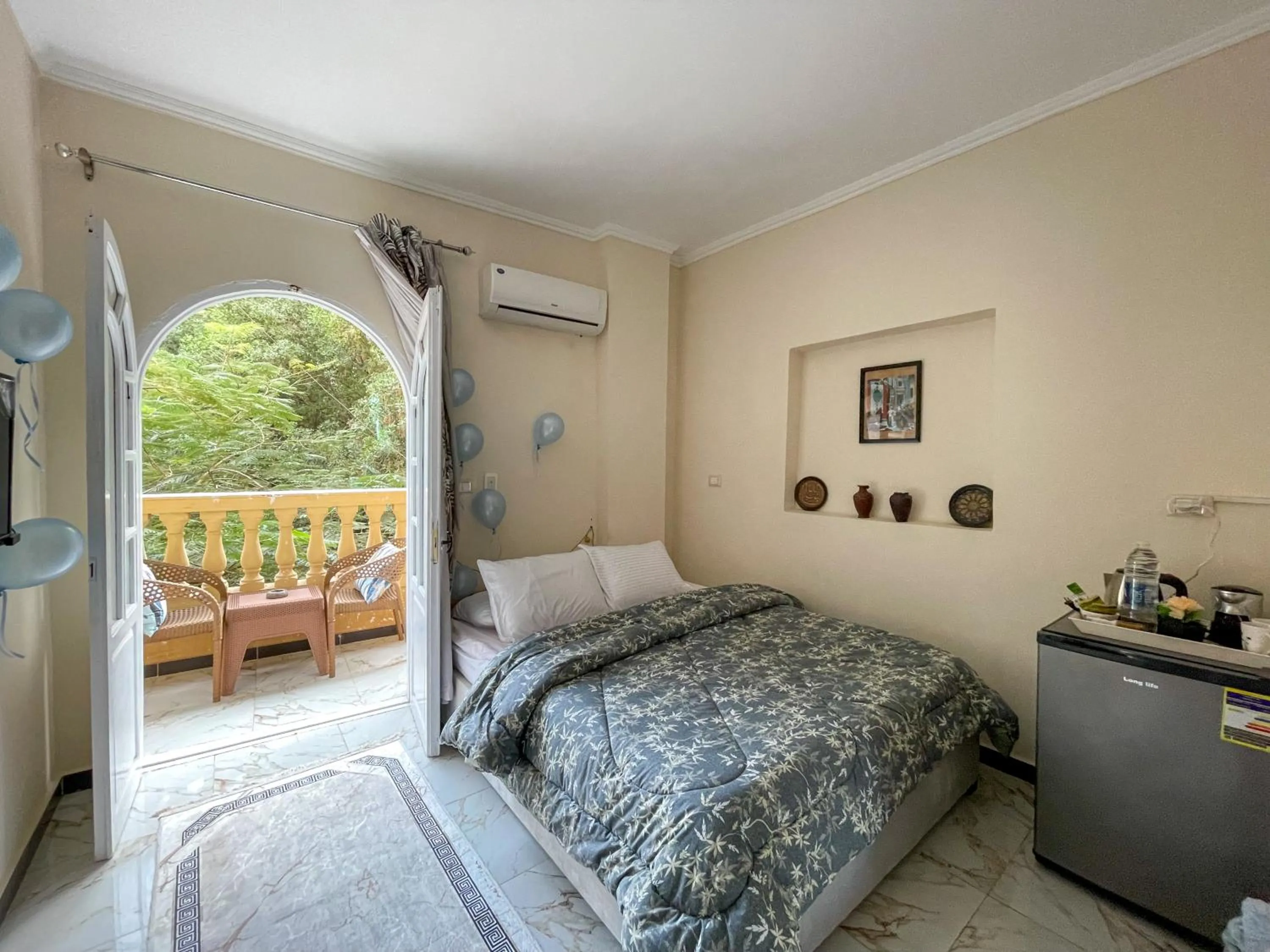 Bedroom, Bed in Queen of the pyramids hotel