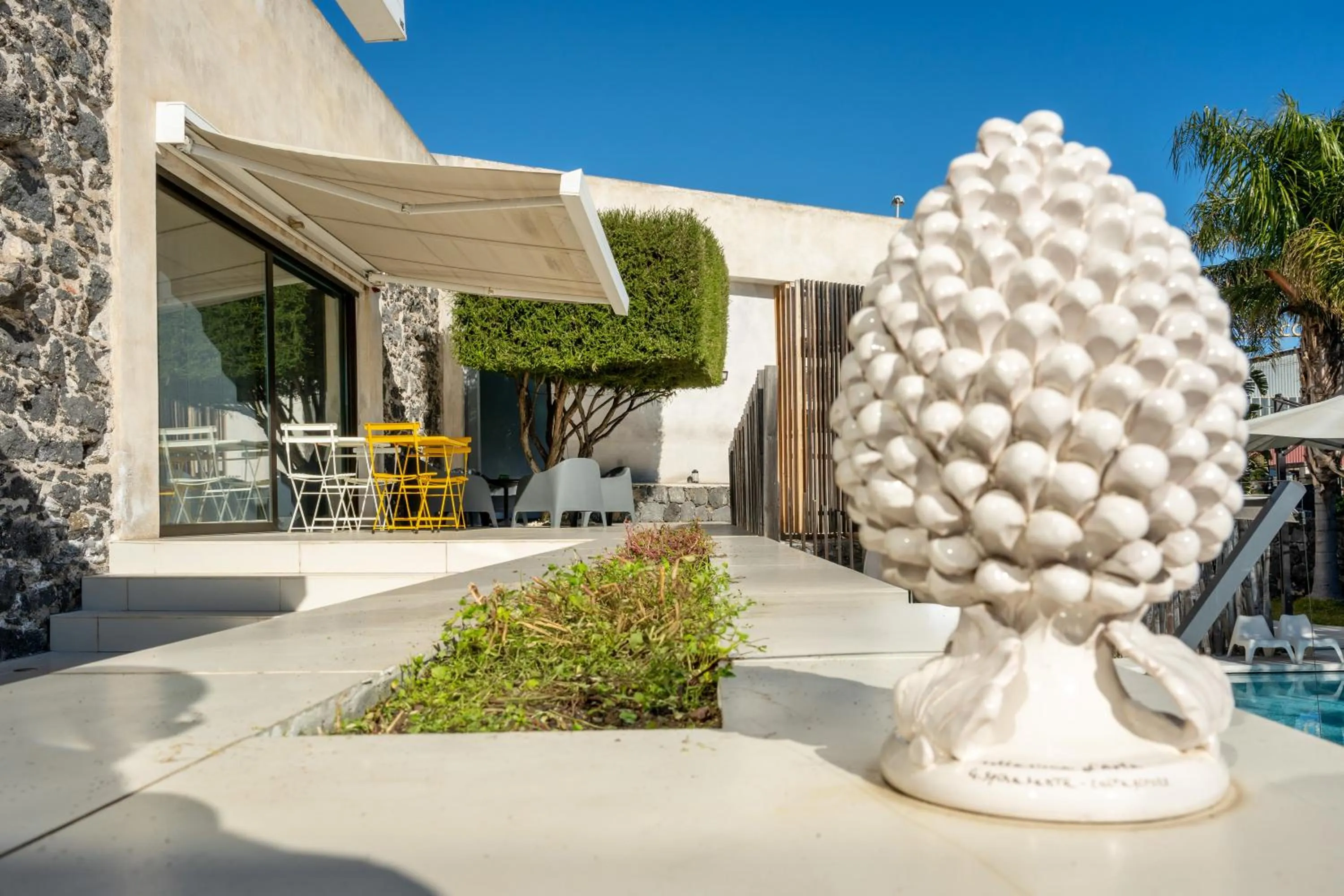 Pool view in Sciara Biscari B&B