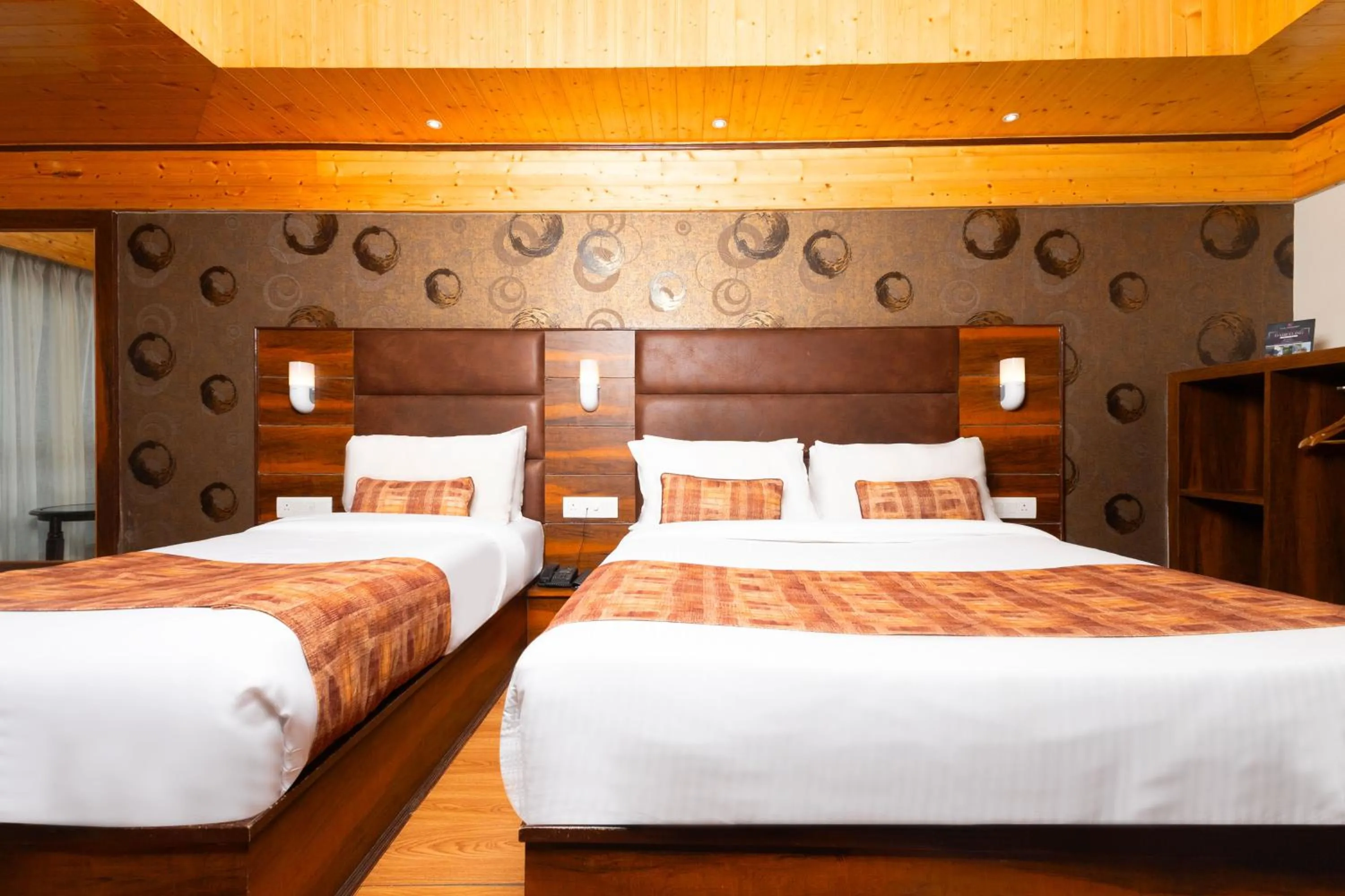 Bedroom, Bed in Sumitel Queens Yard