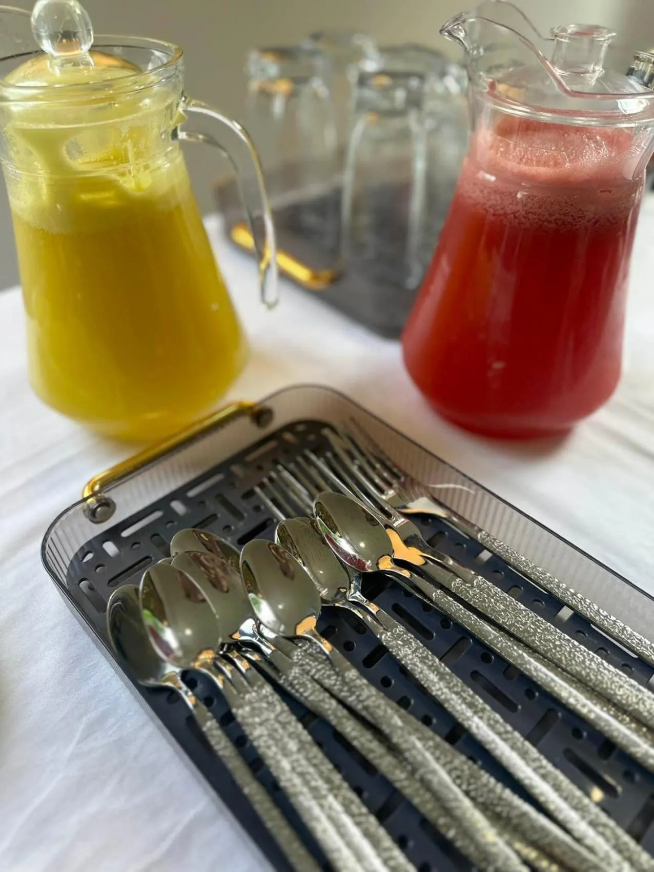 Food and drinks in No 33 Lodge