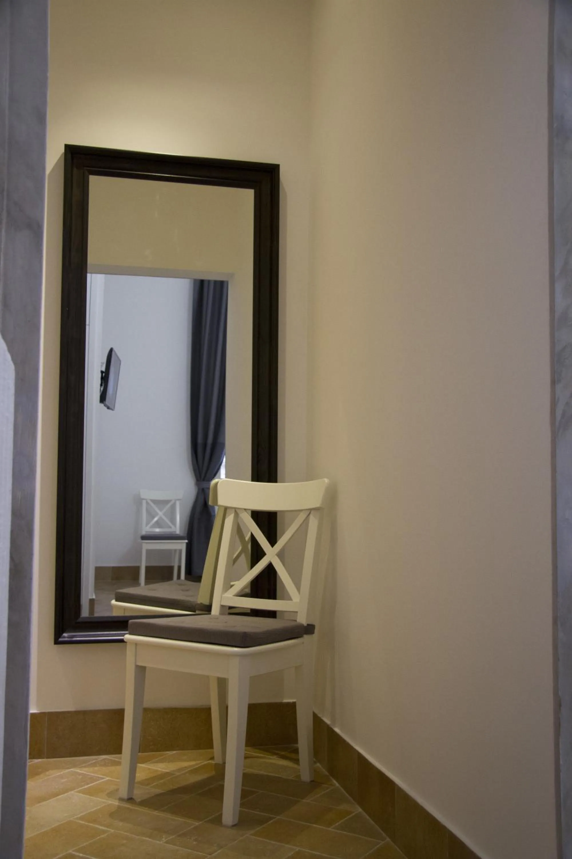 Decorative detail in Leoncino 36 Apartments in Rome