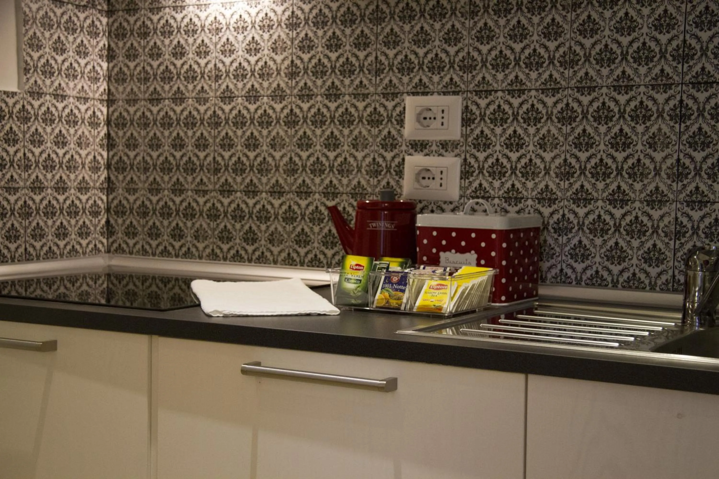Coffee/tea facilities in Leoncino 36 Apartments in Rome