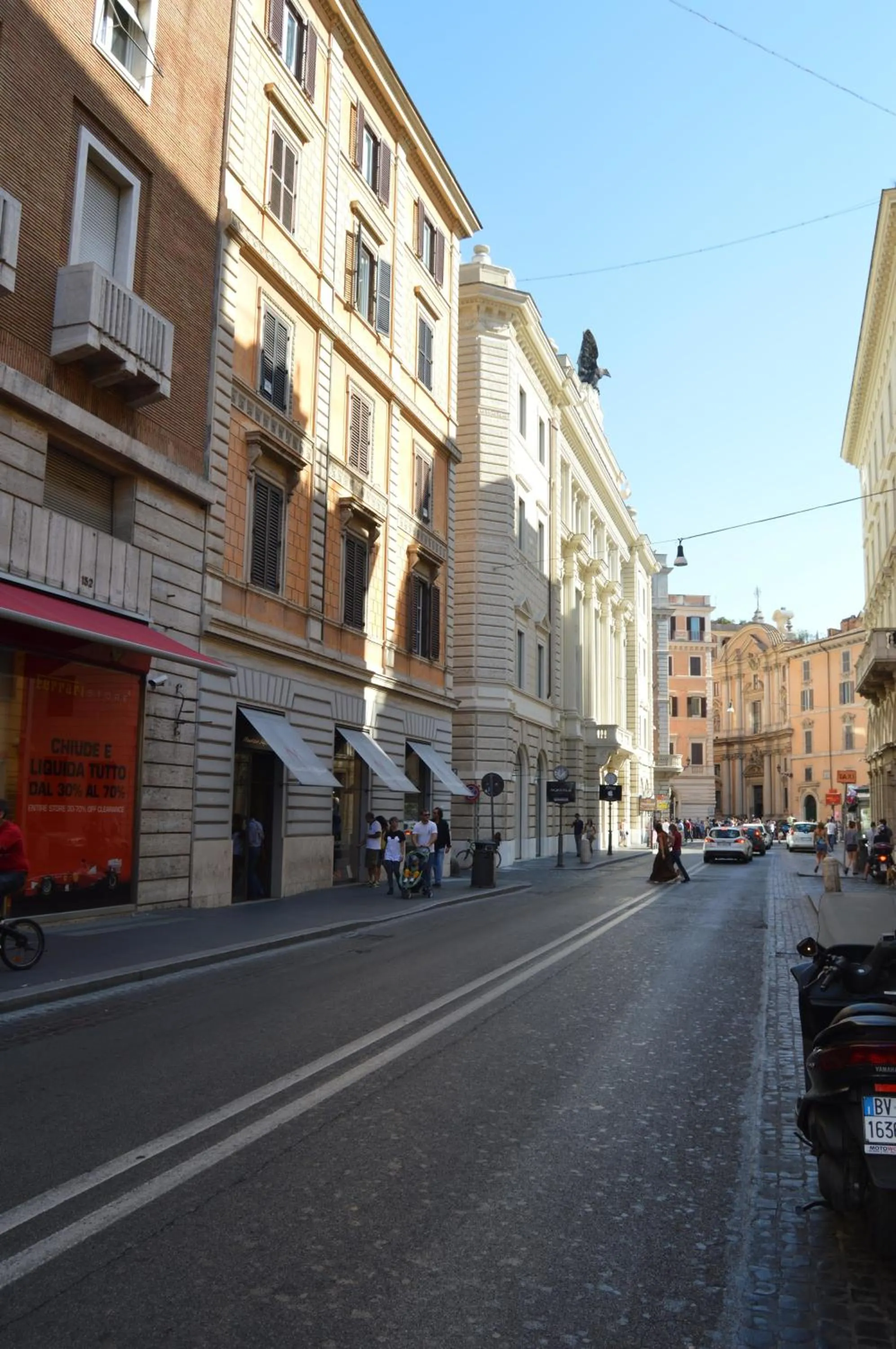 Facade/entrance in Leoncino 36 Apartments in Rome
