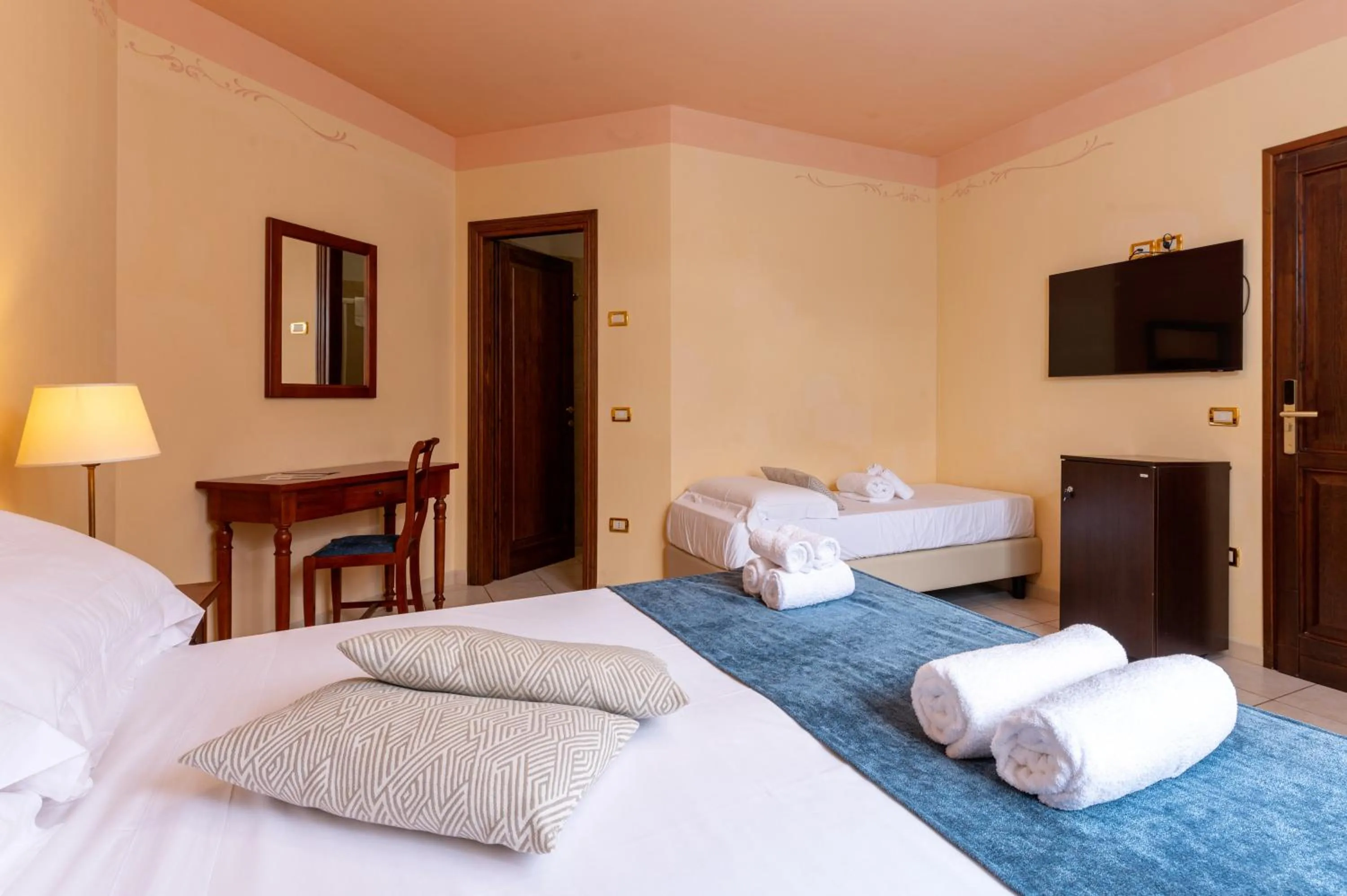 Bedroom, Bed in Borgo San Martino - Residence Hotel & SPA