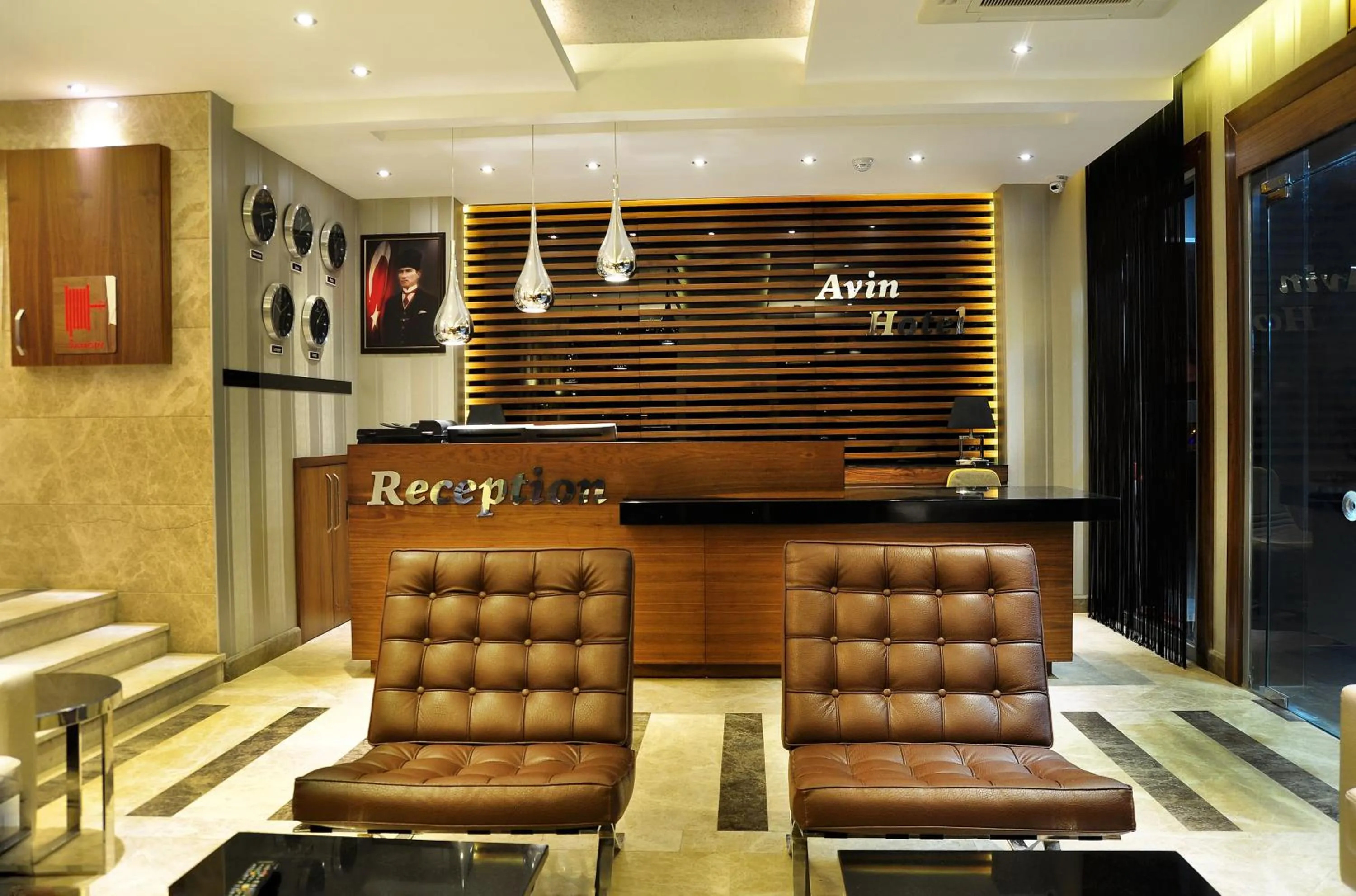 Lobby or reception in Avin Hotel
