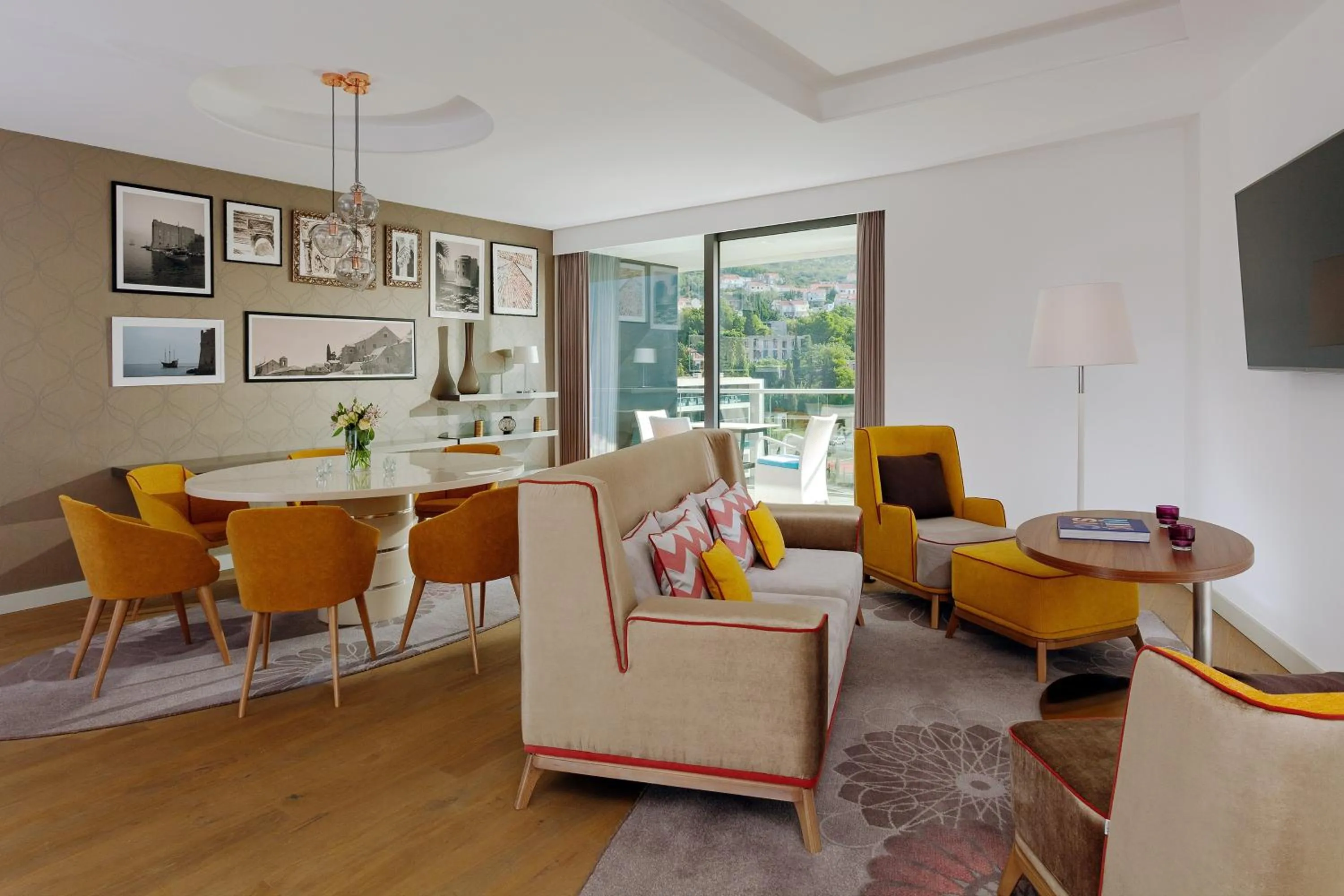 Living room in Sheraton Dubrovnik Riviera Hotel