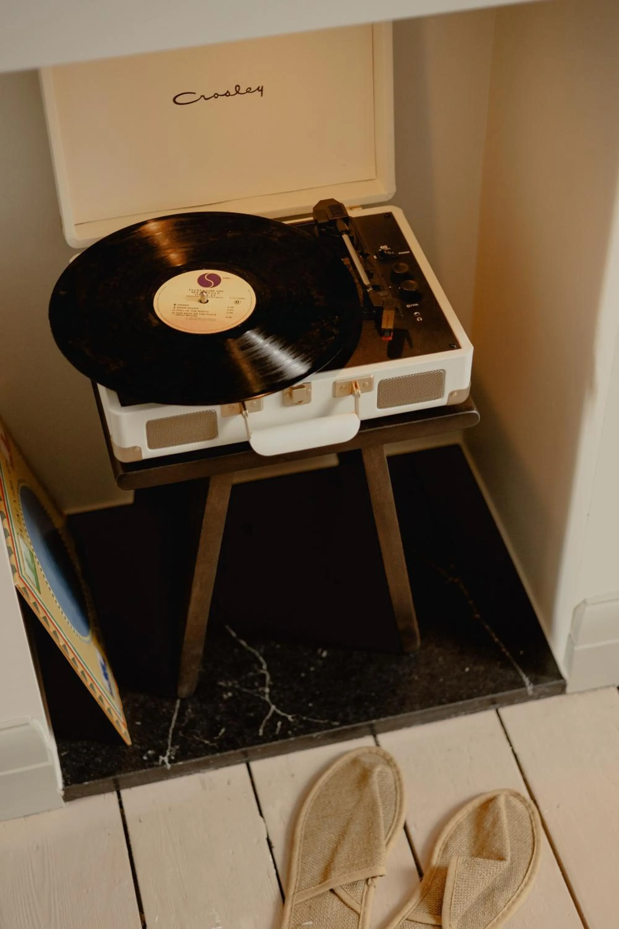 Decorative detail in No.124 by GuestHouse, Brighton