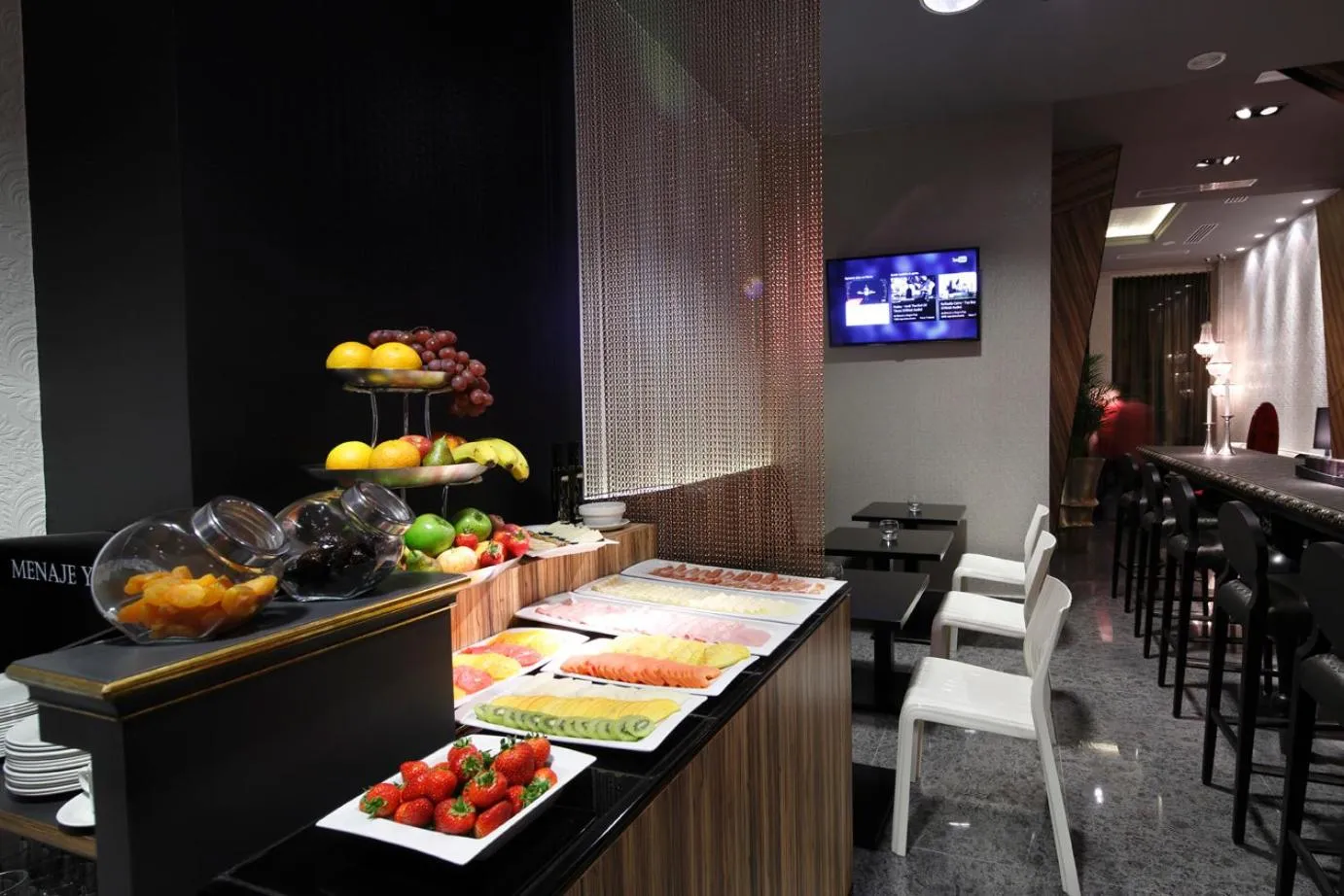 Food and drinks in Capitol Boutique Hotel