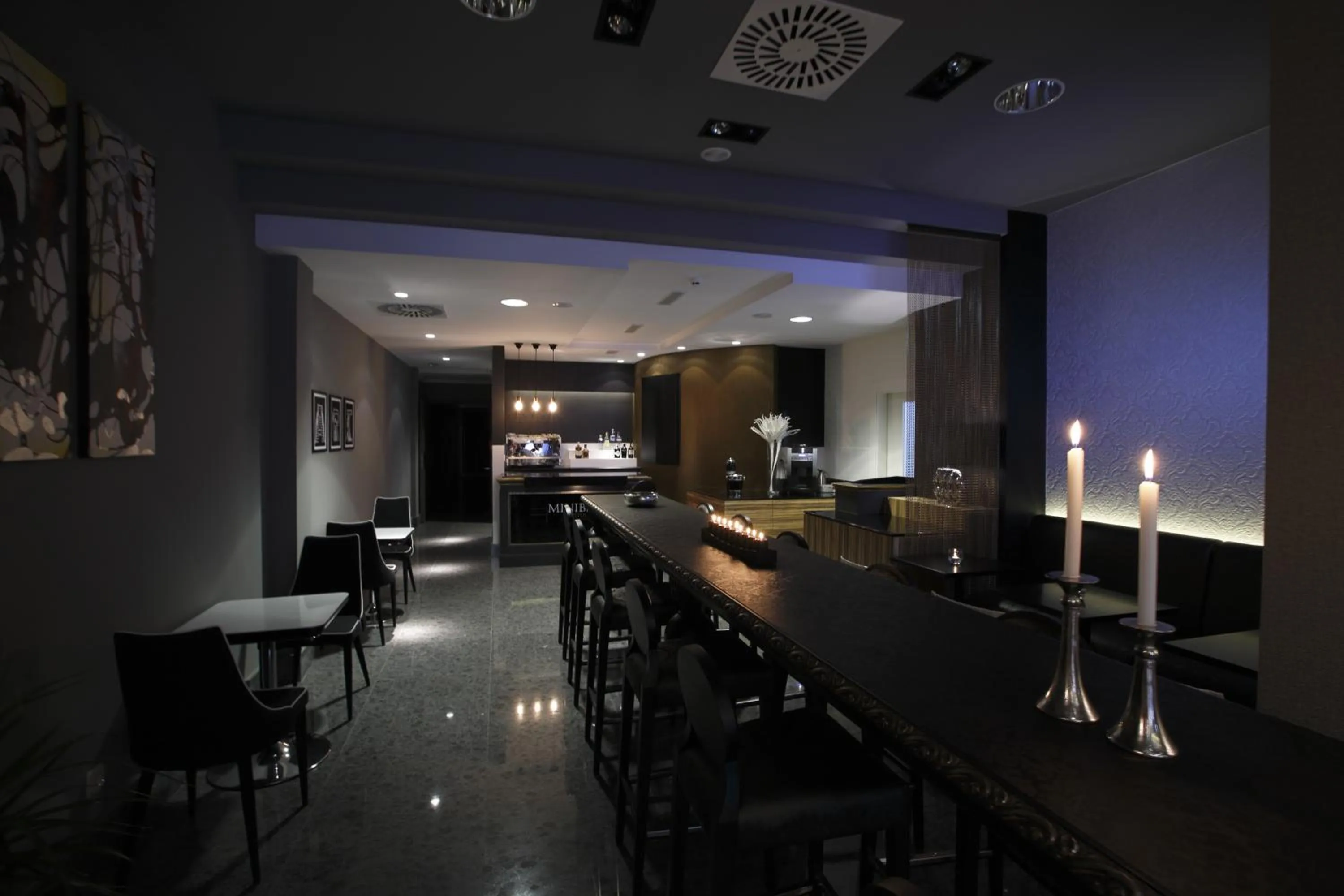 Lounge or bar in Capitol Boutique Hotel