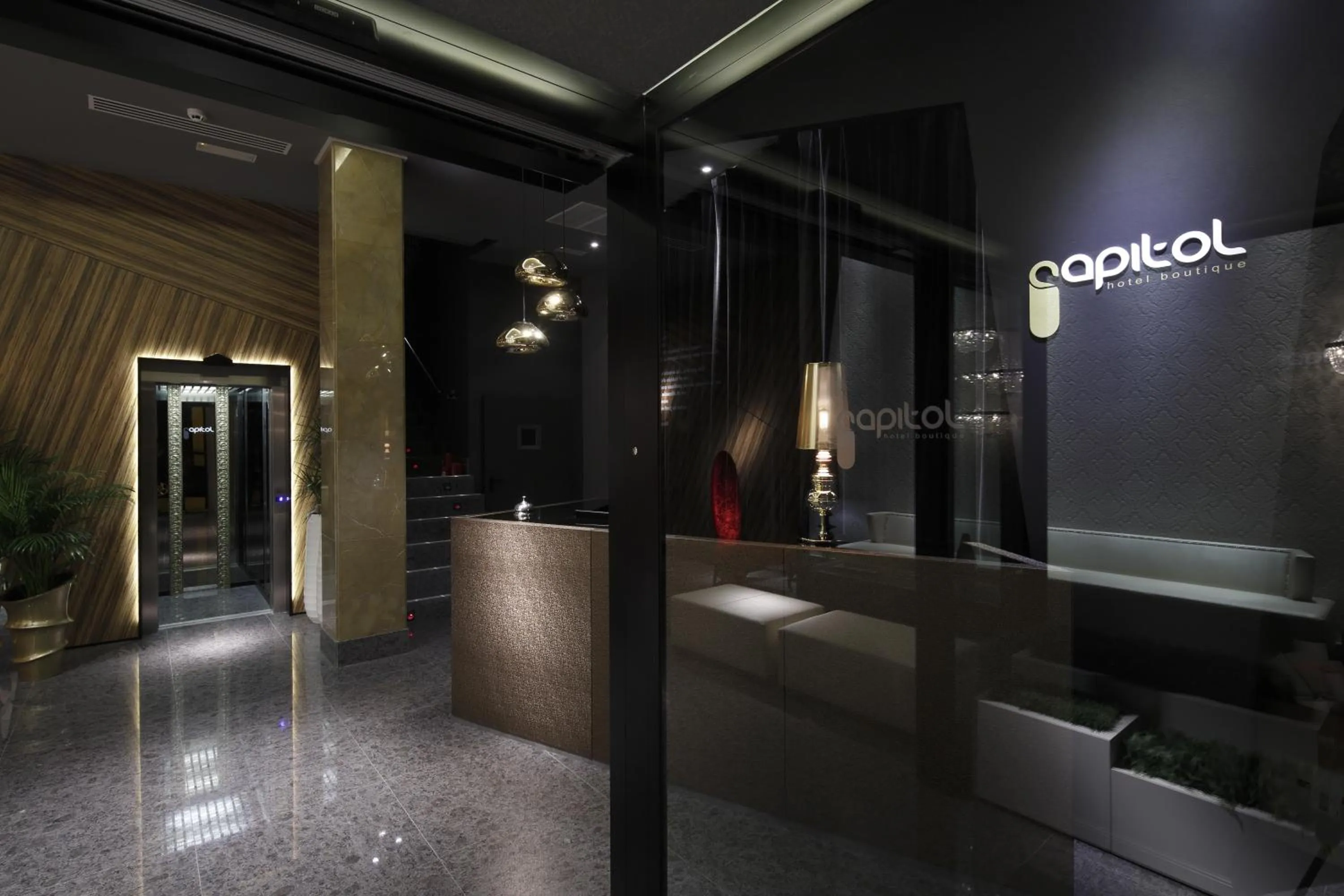 Lobby or reception in Capitol Boutique Hotel