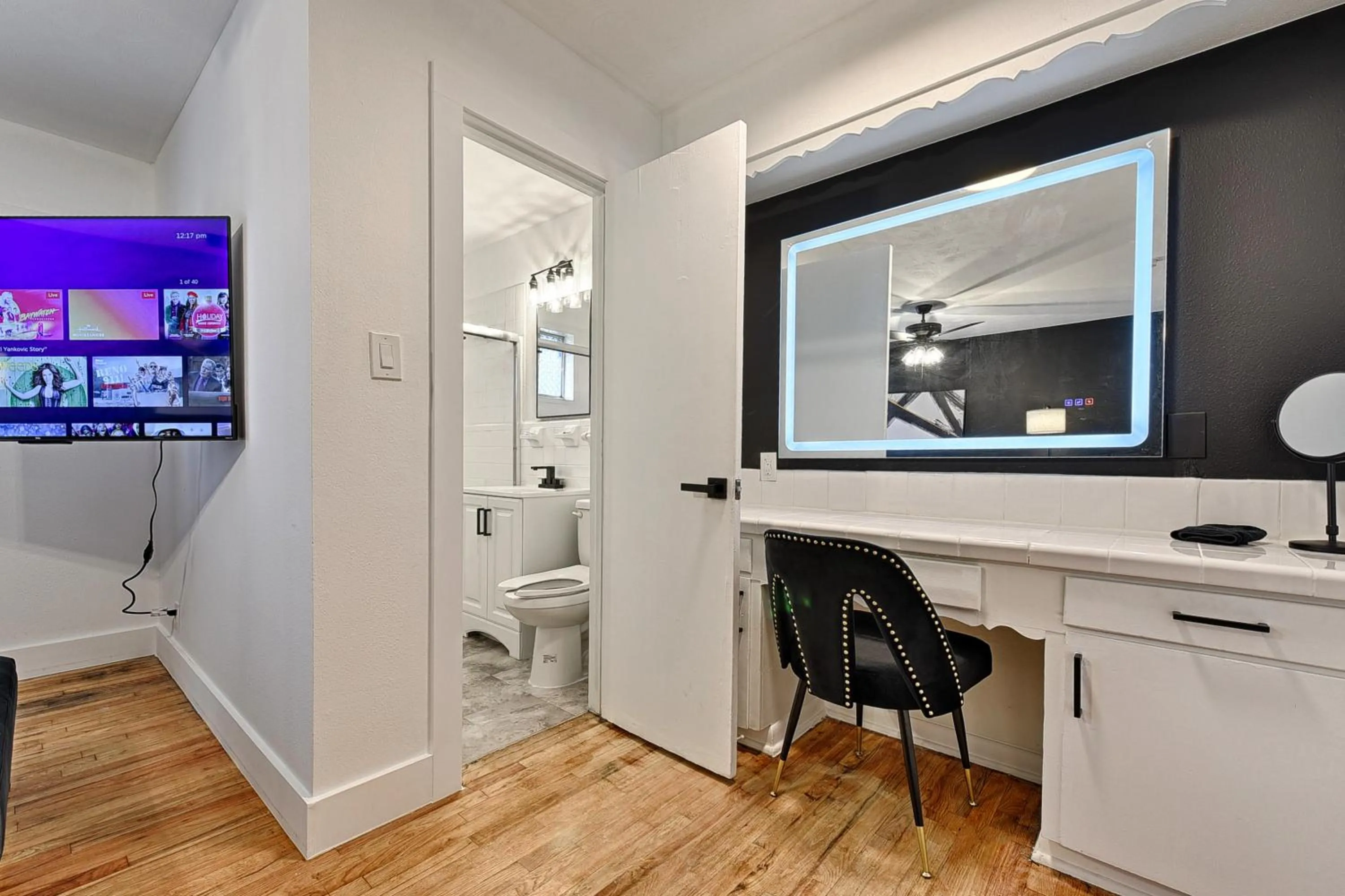 Bathroom in CityPlace bnb Aparthotel