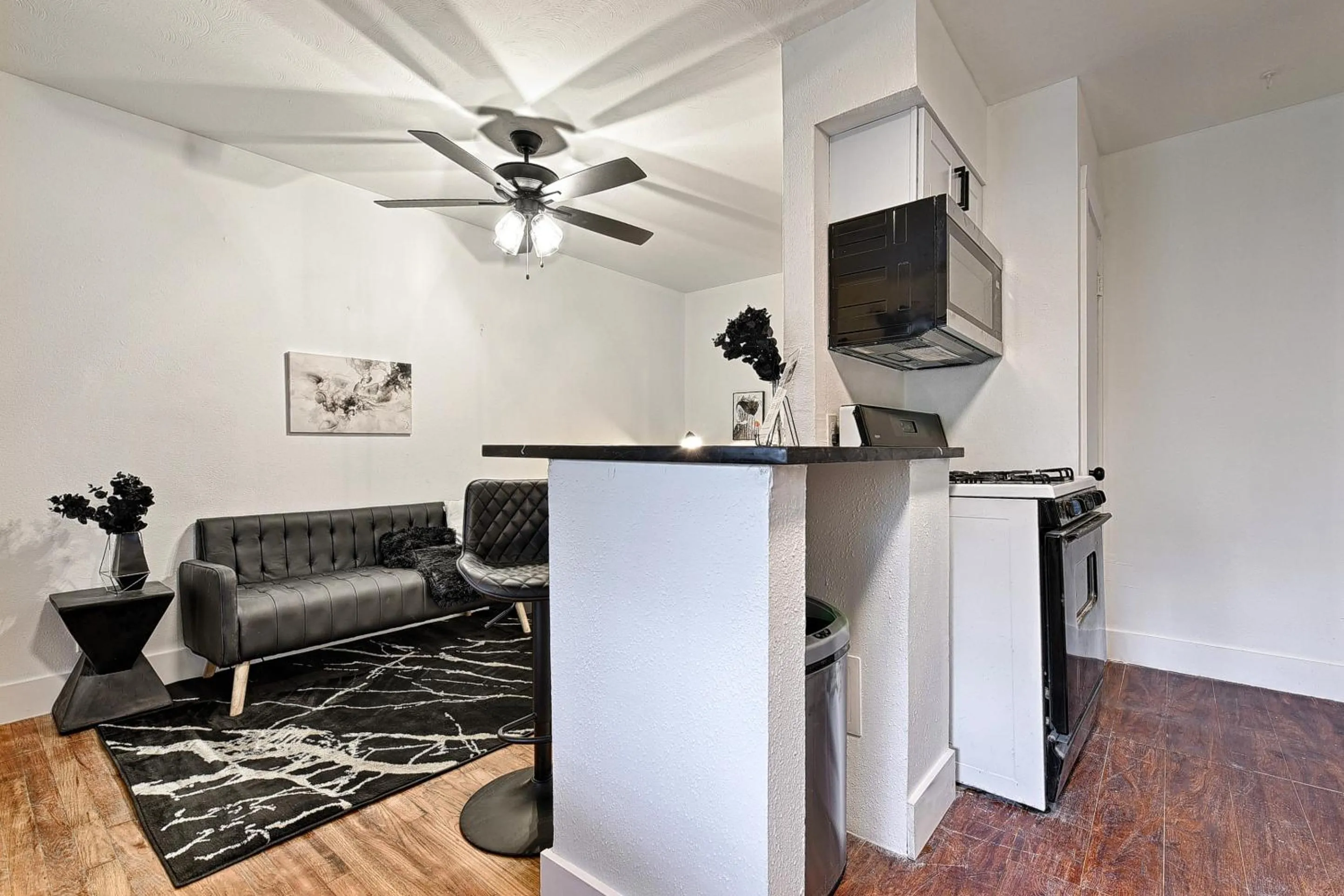 kitchen in CityPlace bnb Aparthotel