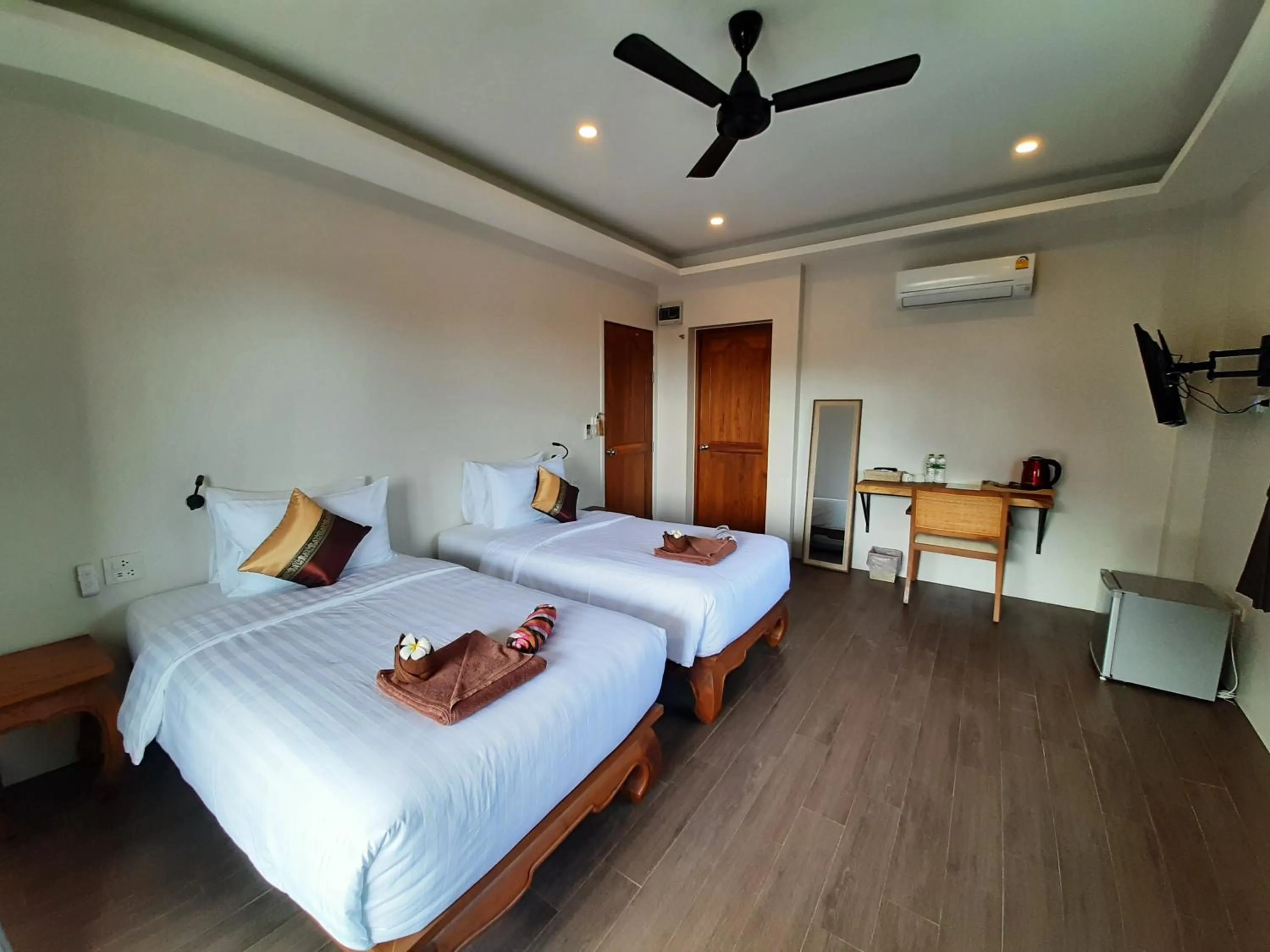 Bed in Baan Sawan Samui Resort