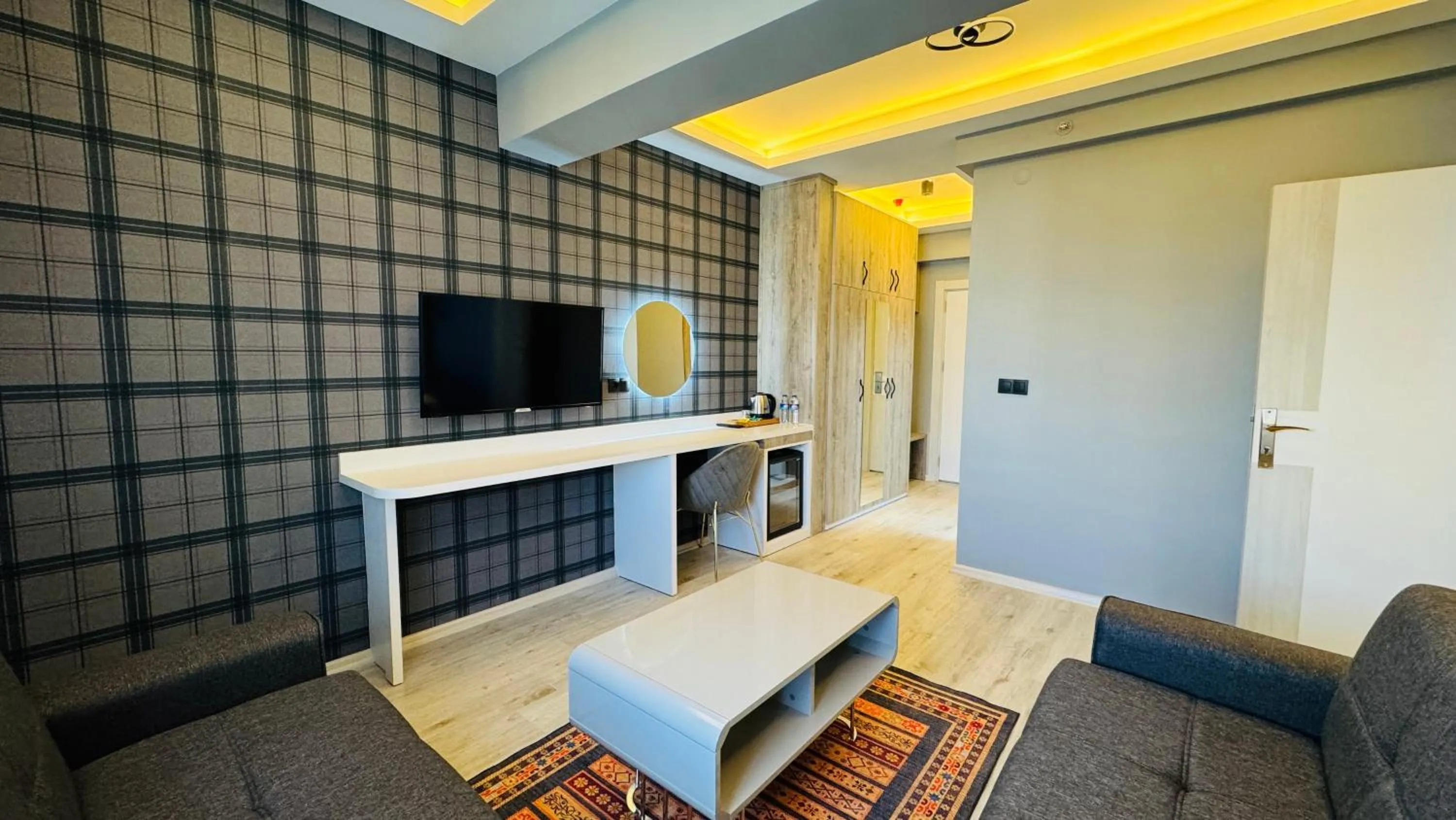 Communal lounge/ TV room in El Baboos Hotel