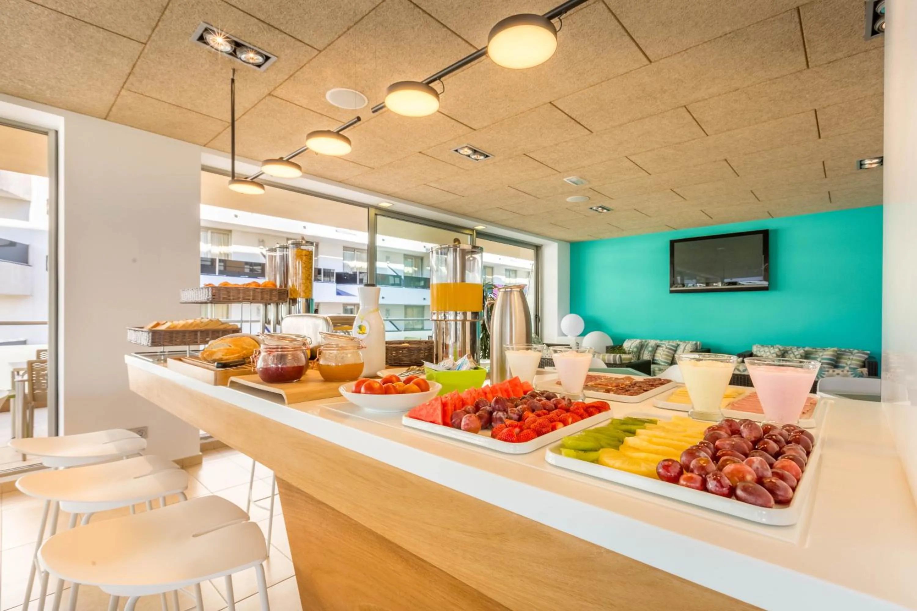 Restaurant/places to eat in Aparthotel Odissea Park