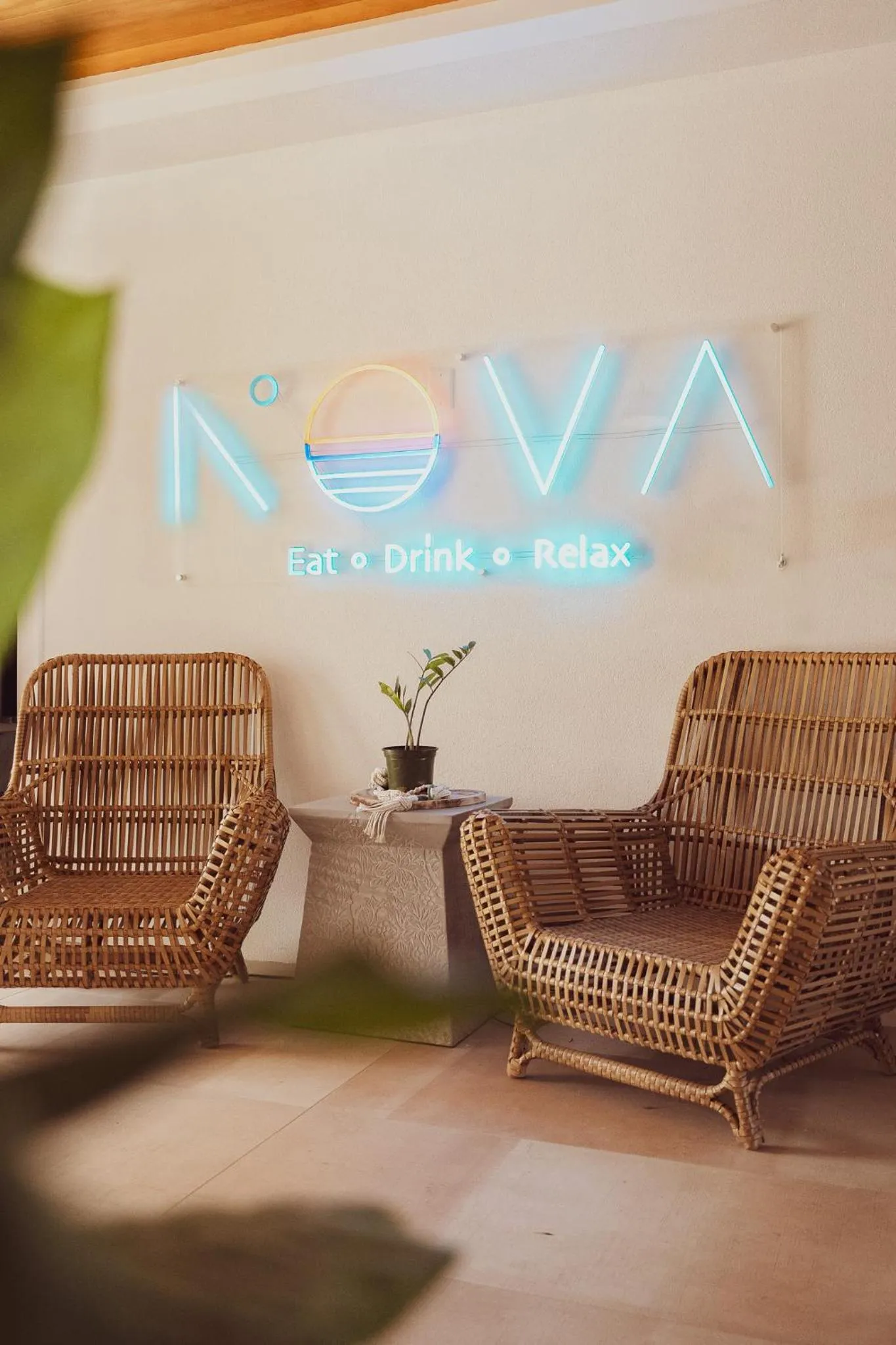 Restaurant/places to eat in Cobalt Coast Resort