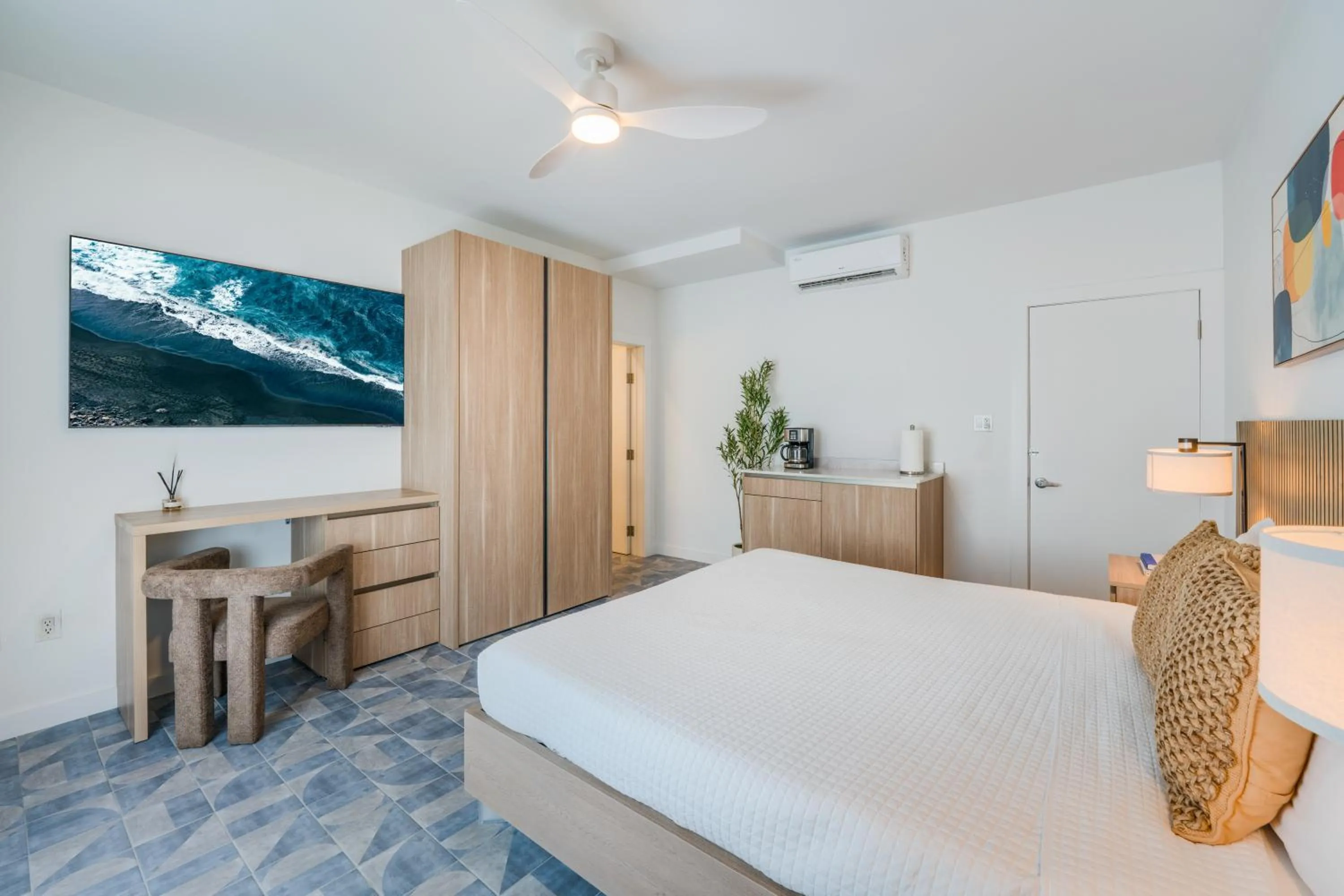 Bed in Cobalt Coast Resort