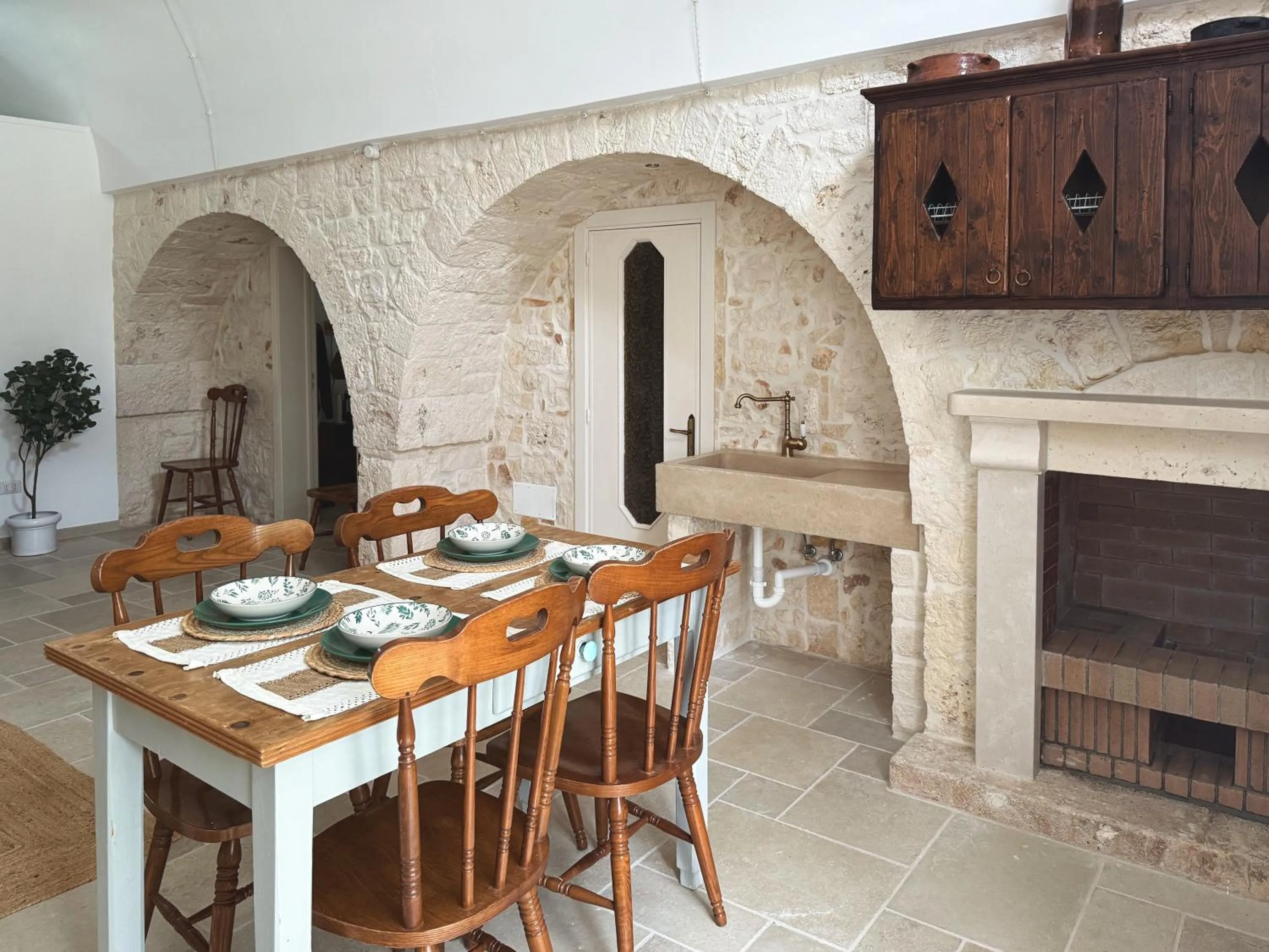 Dining area in Trullo Pinto