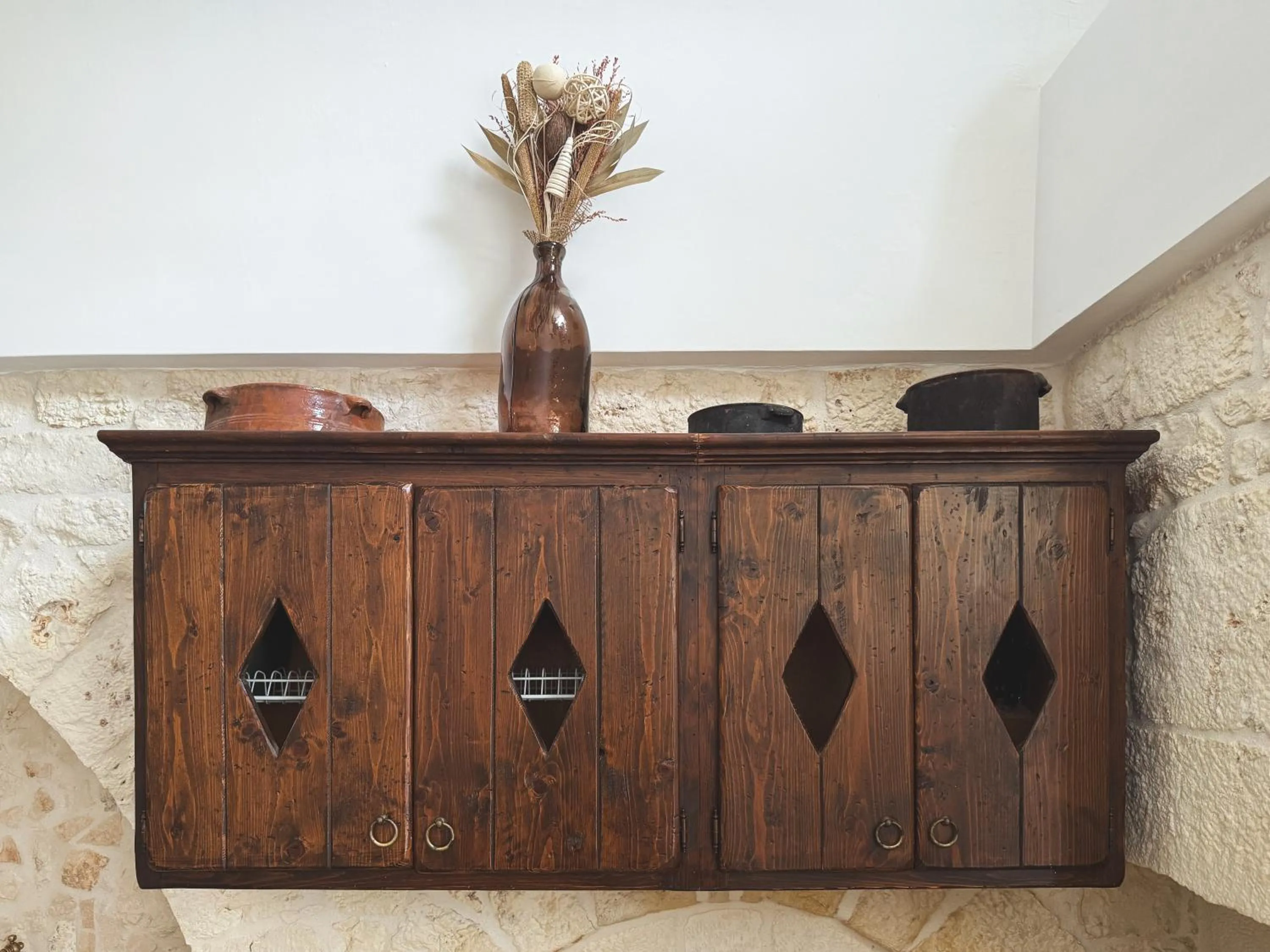 wardrobe in Trullo Pinto