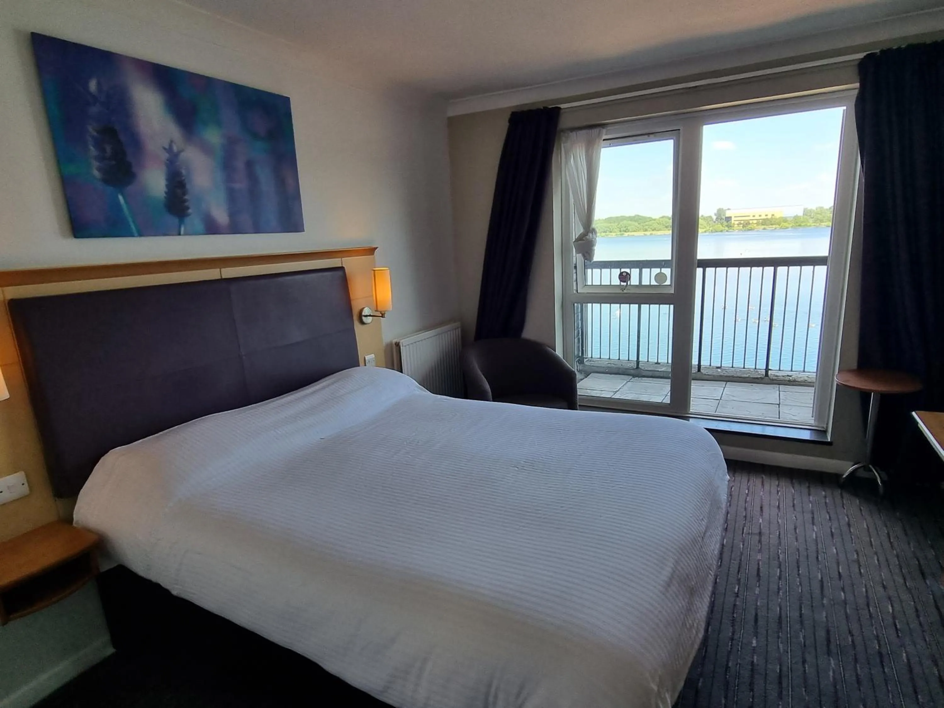 Bed in The Willen Lodge Hotel