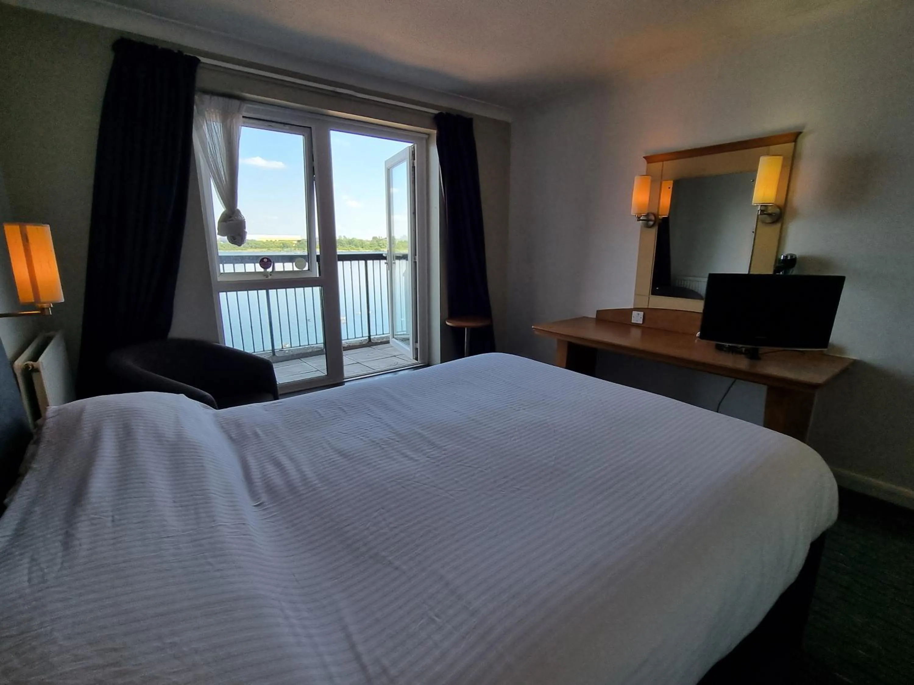 Bed in The Willen Lodge Hotel