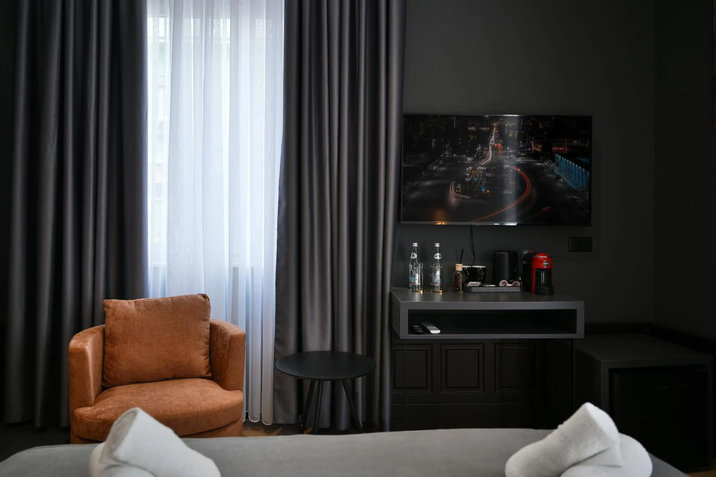 TV and multimedia in Hotel Bel Ami Tirana