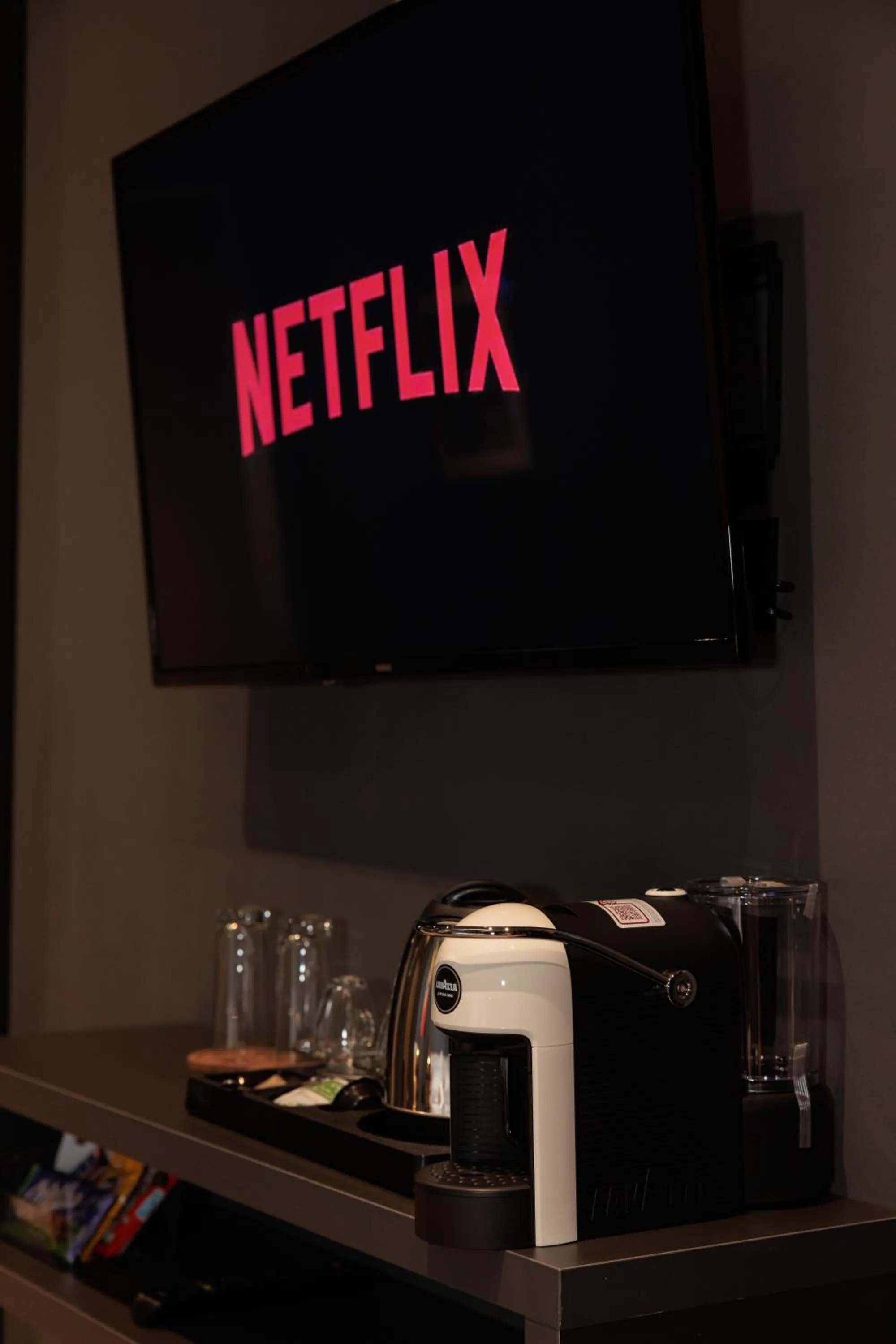 TV and multimedia in Hotel Bel Ami Tirana