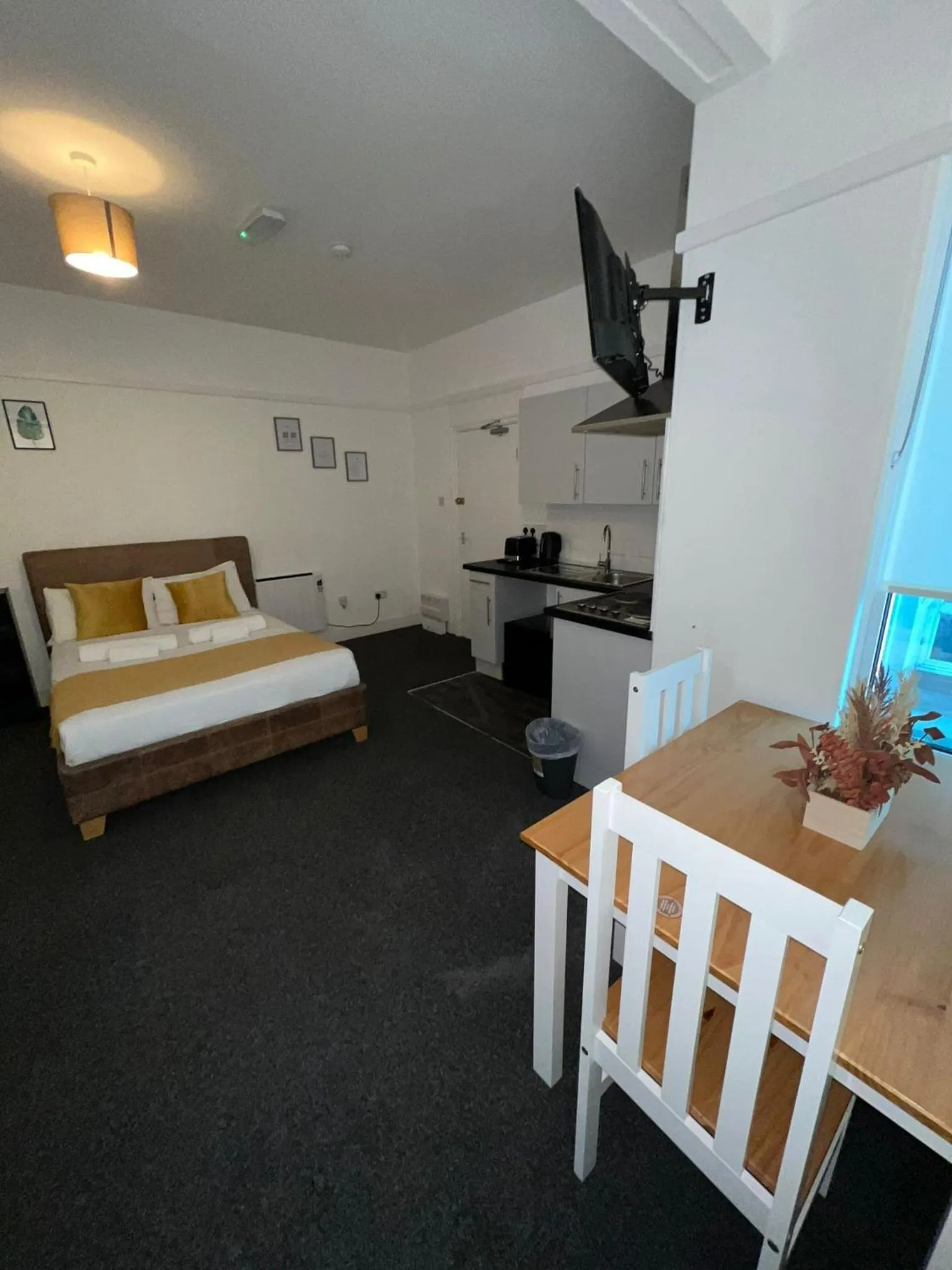 Bedroom, Bed in Harbour Flats