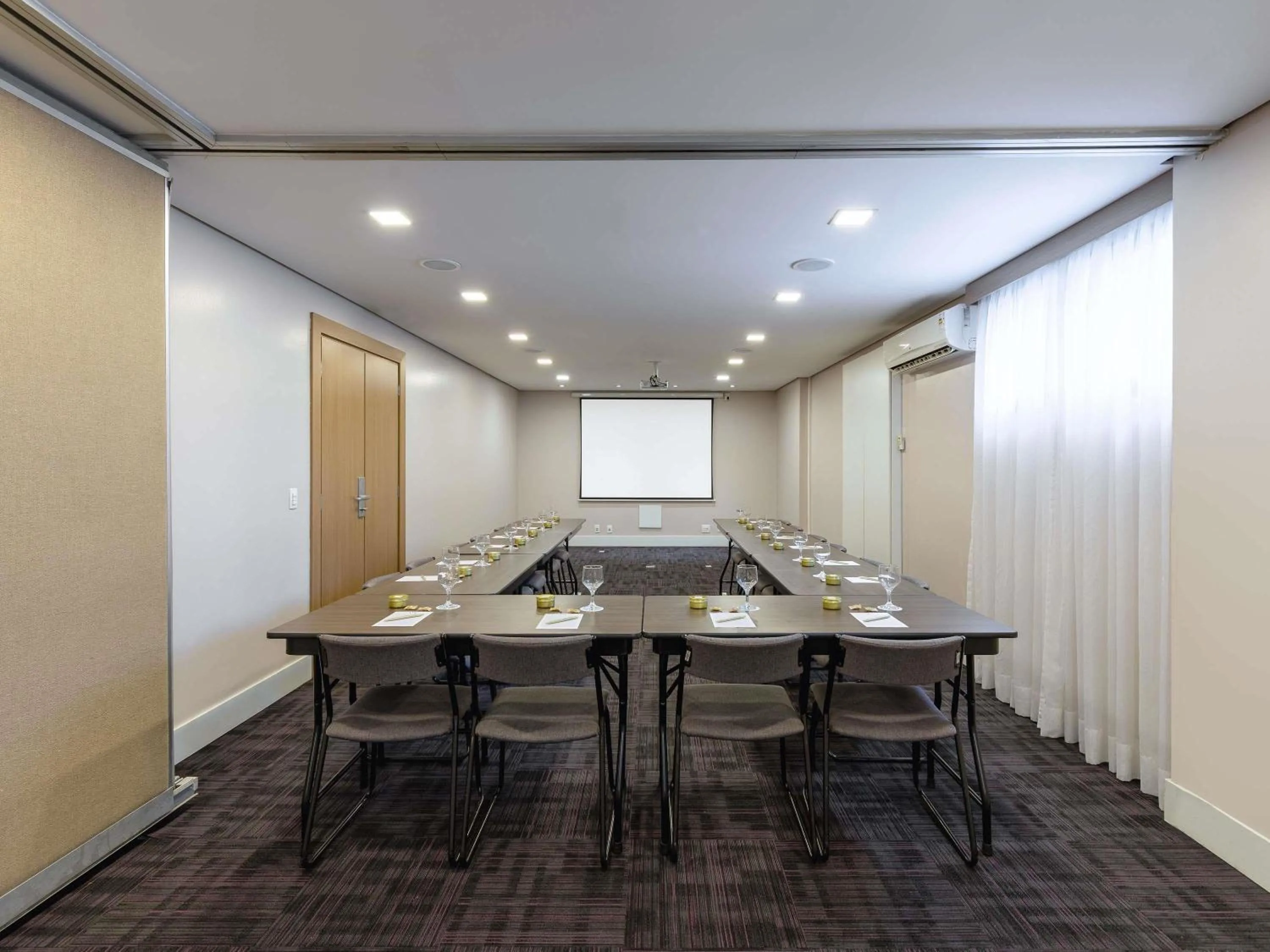 Meeting/conference room in Mercure São Paulo Nações Unidas
