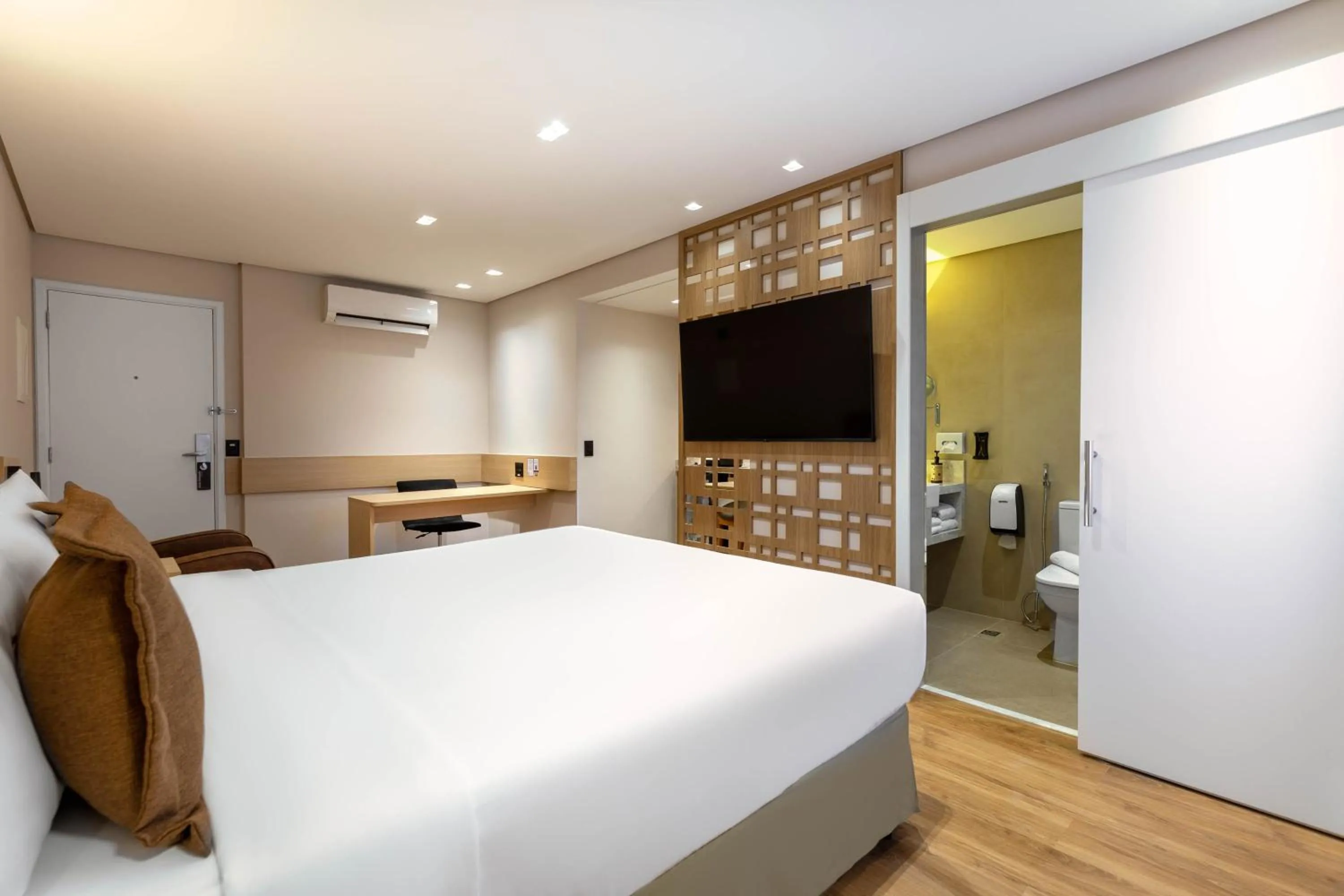 Bed in Mercure São Paulo Nações Unidas