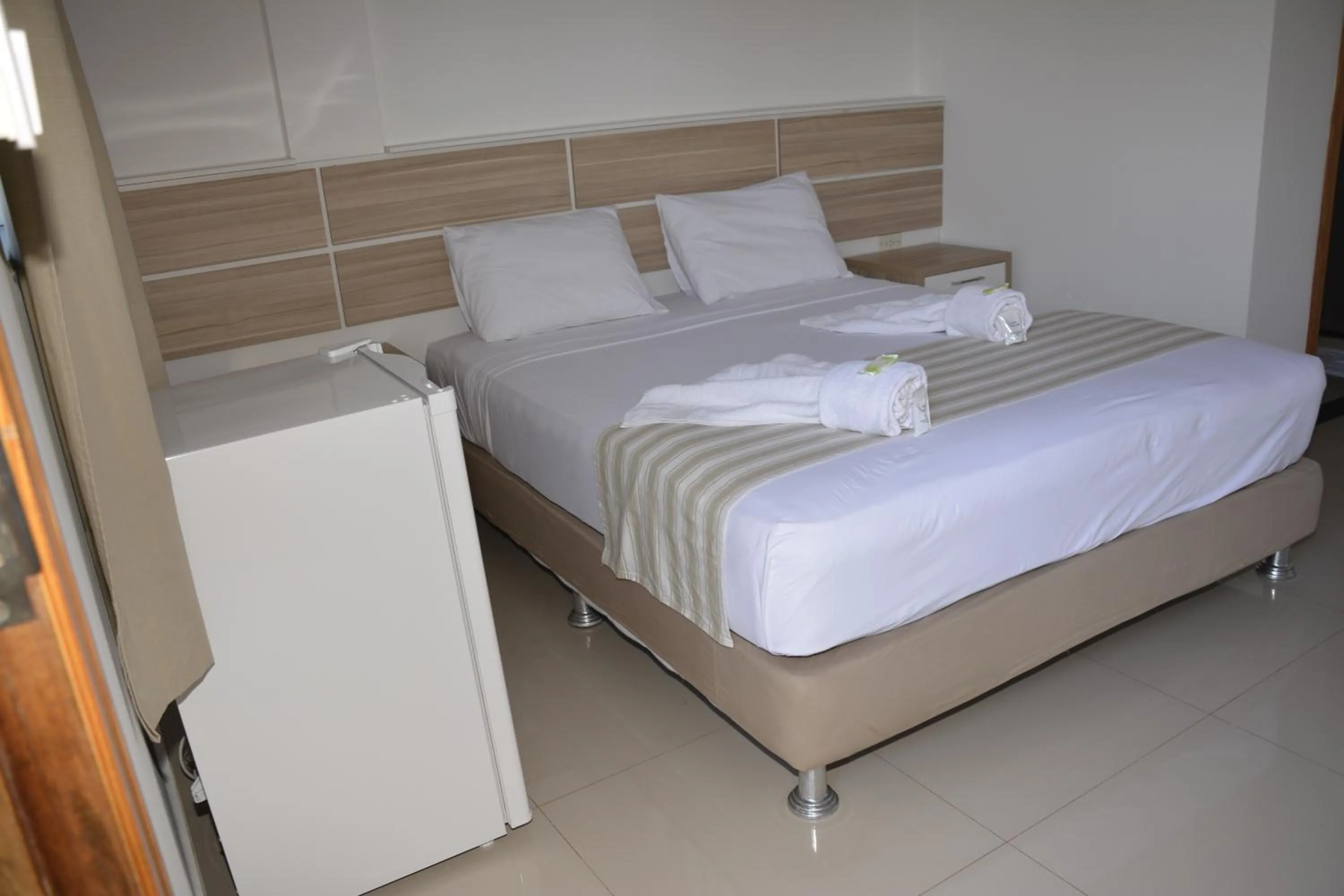 Bedroom, Bed in Hotel Salzburgo