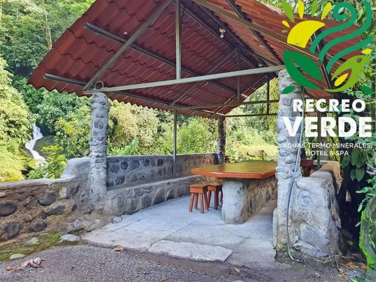 Property building in Recreo Verde Hot Springs & Spa