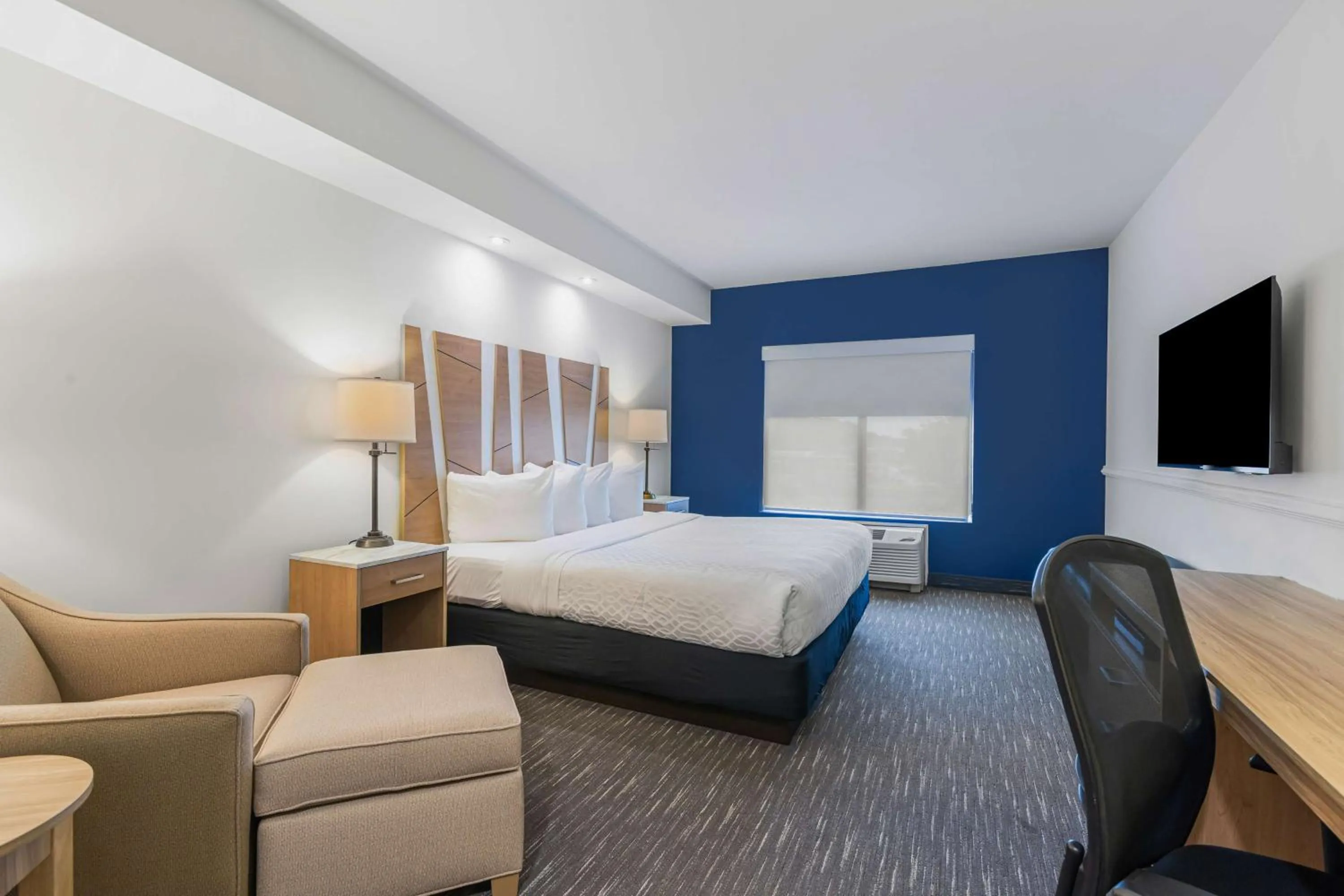 Bedroom, Bed in Best Western PLUS Westgate Inn and Suites