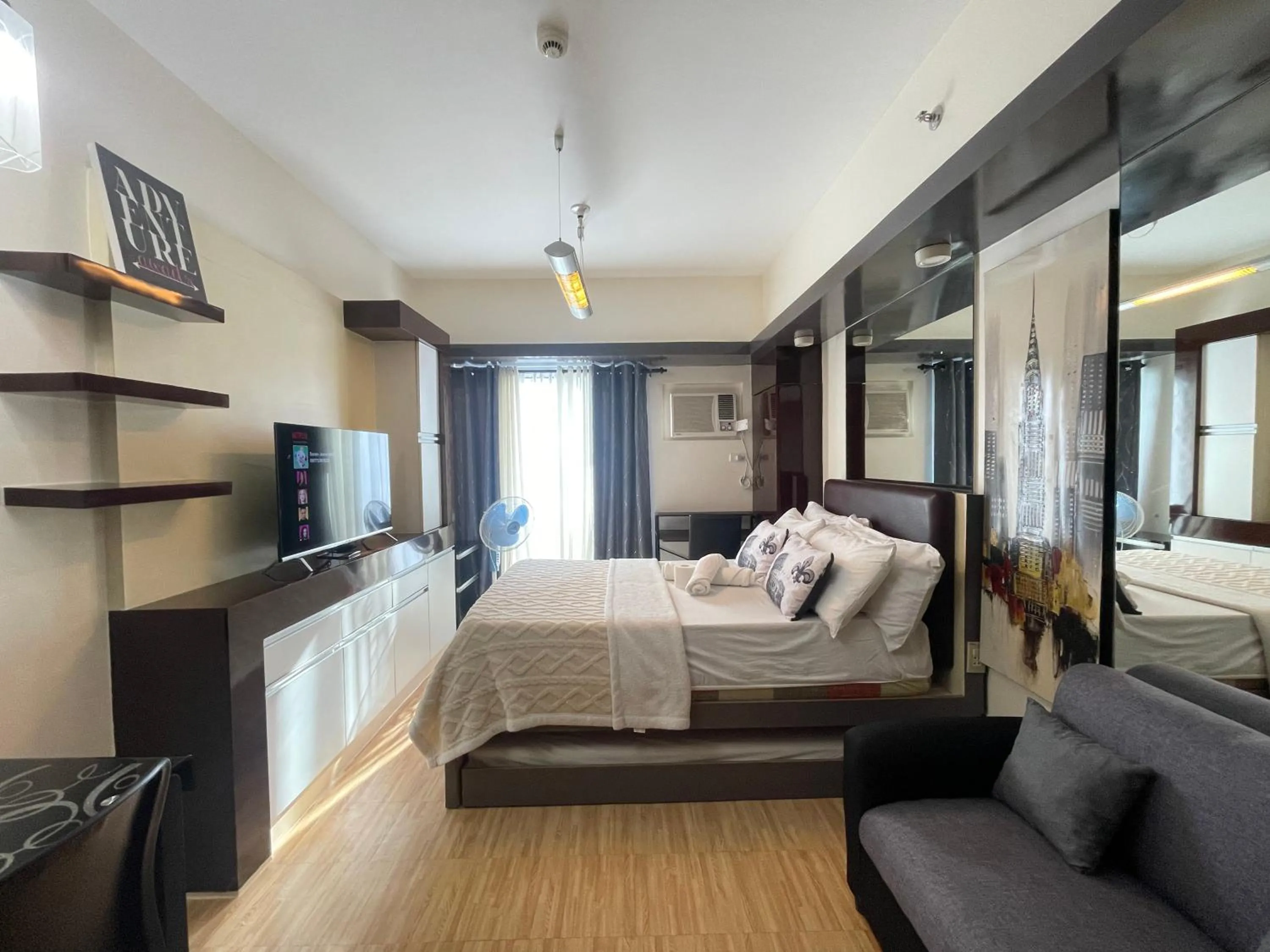 Staycation near SLMEC, US Embassy and Supreme Court