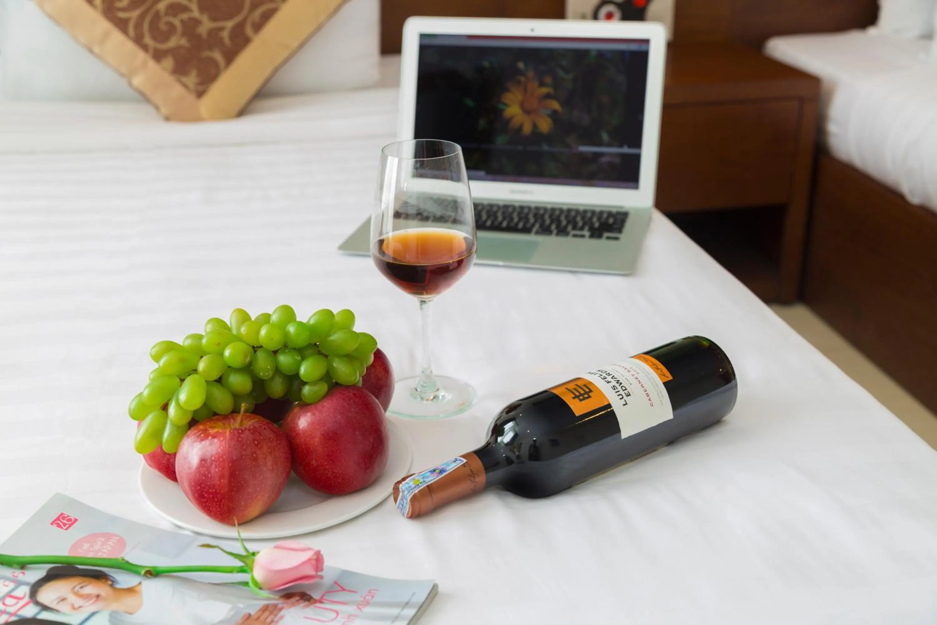 Food and drinks in Golden Light Da Nang Hotel