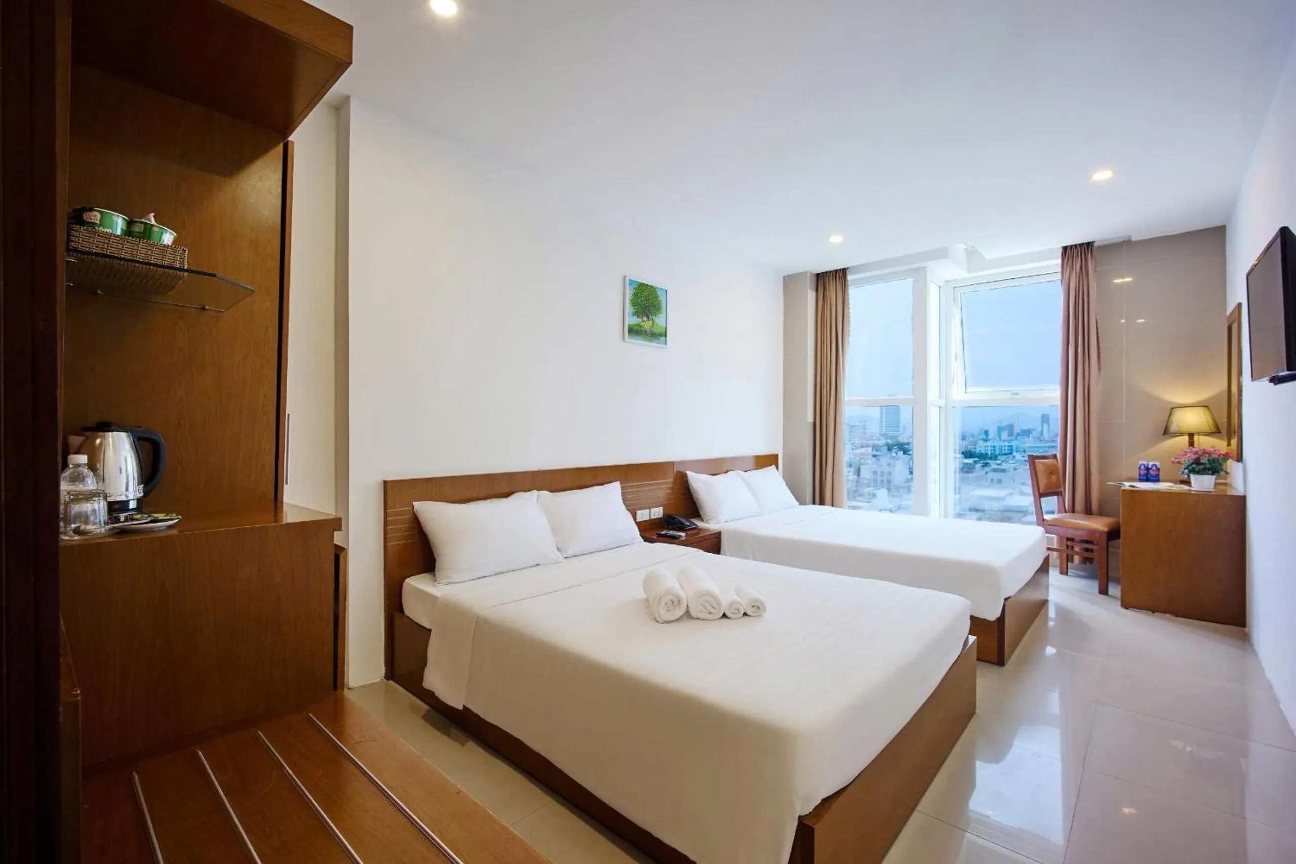 Bedroom, Bed in Golden Light Da Nang Hotel