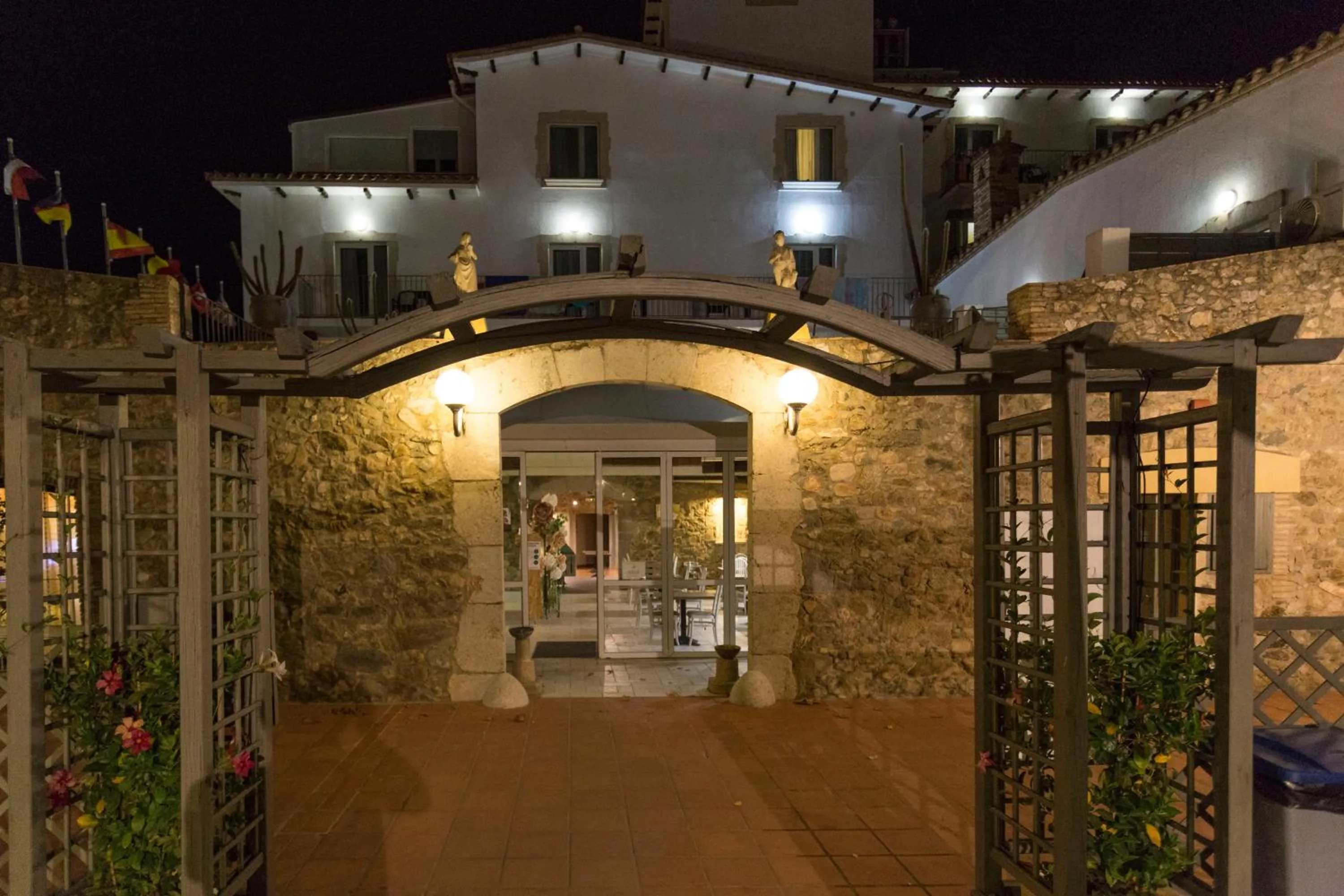 Property building in Hotel Castell Blanc