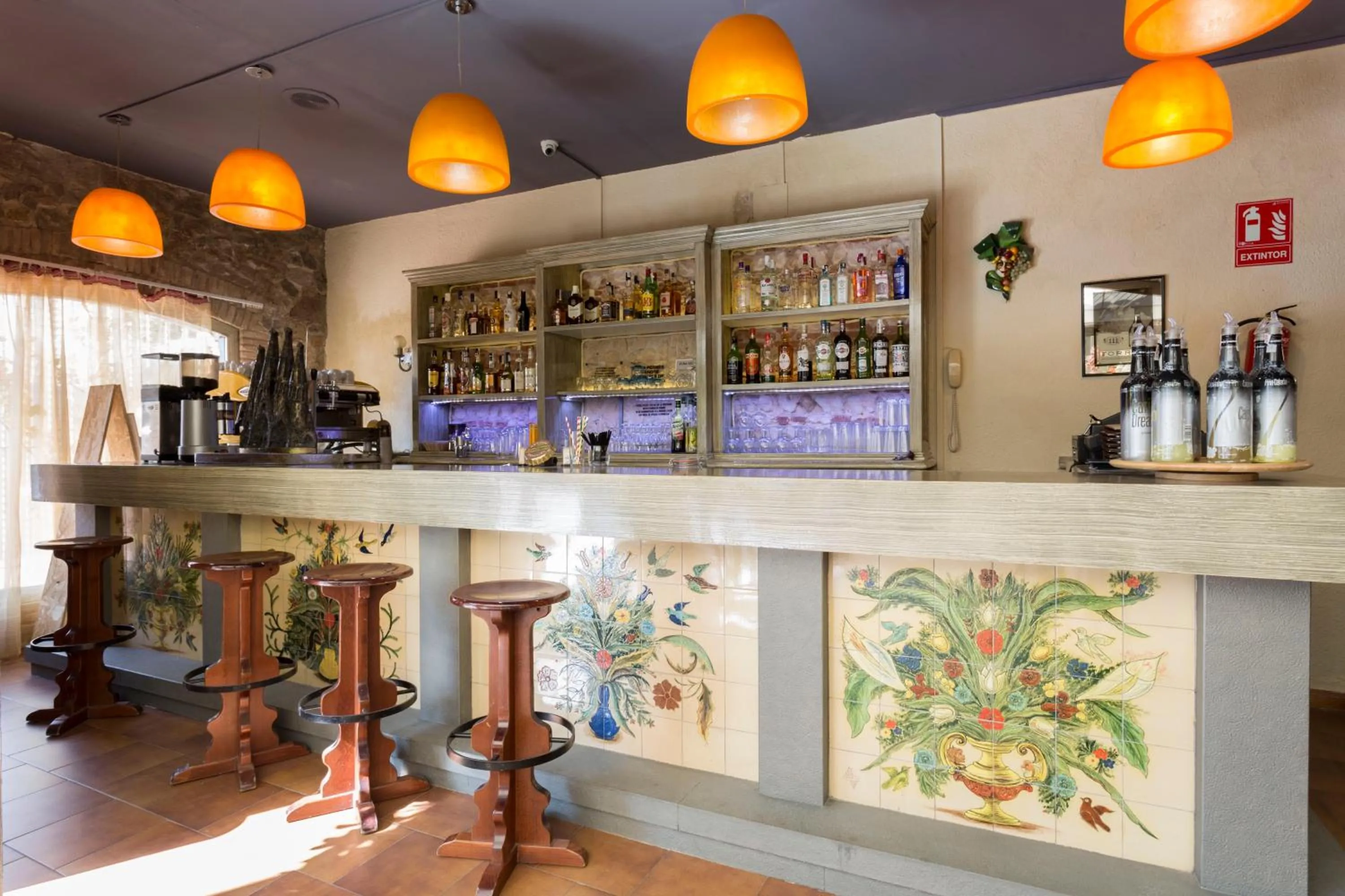 Lounge or bar in Hotel Castell Blanc