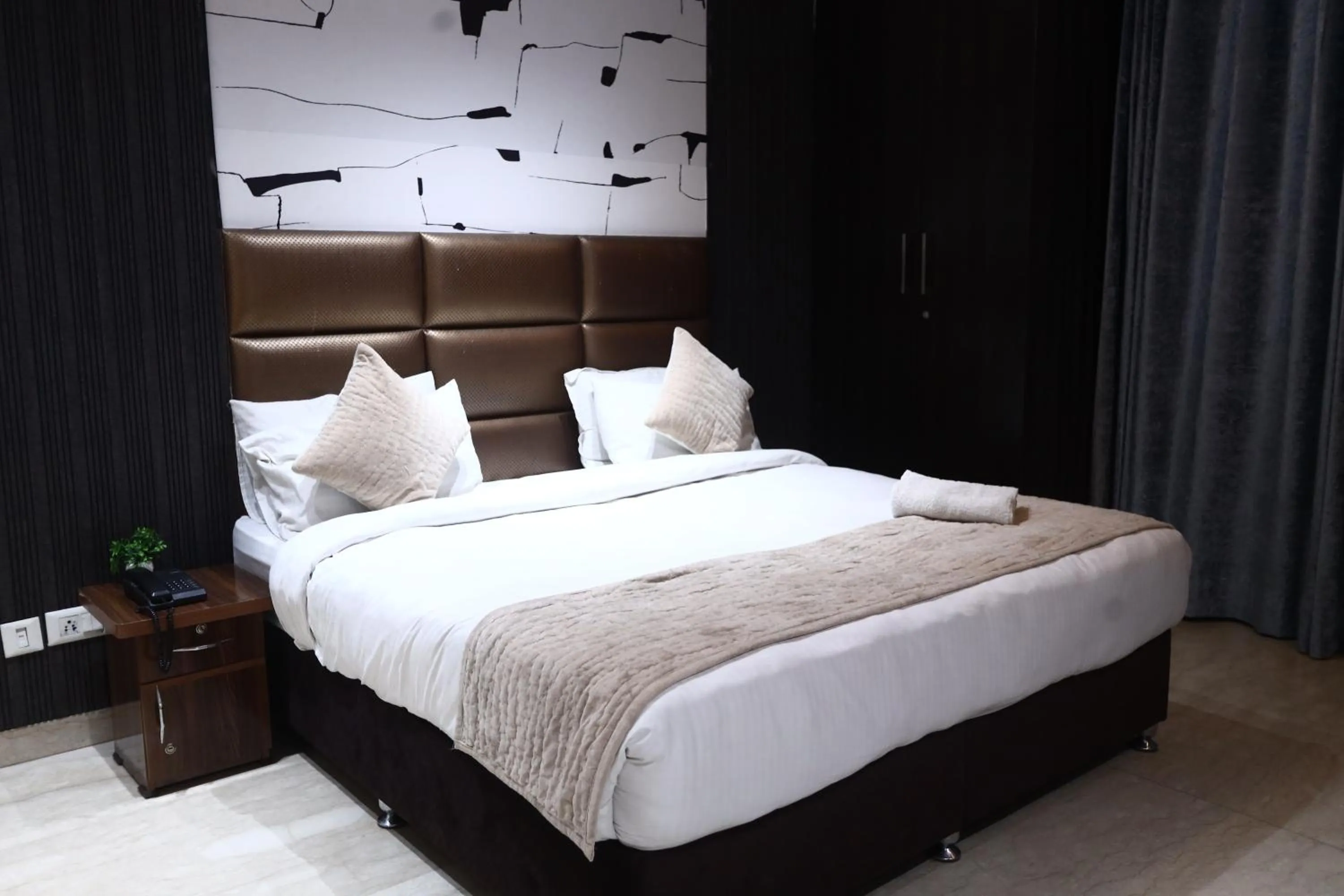 Bed in The Bed And Rock Kalkaji