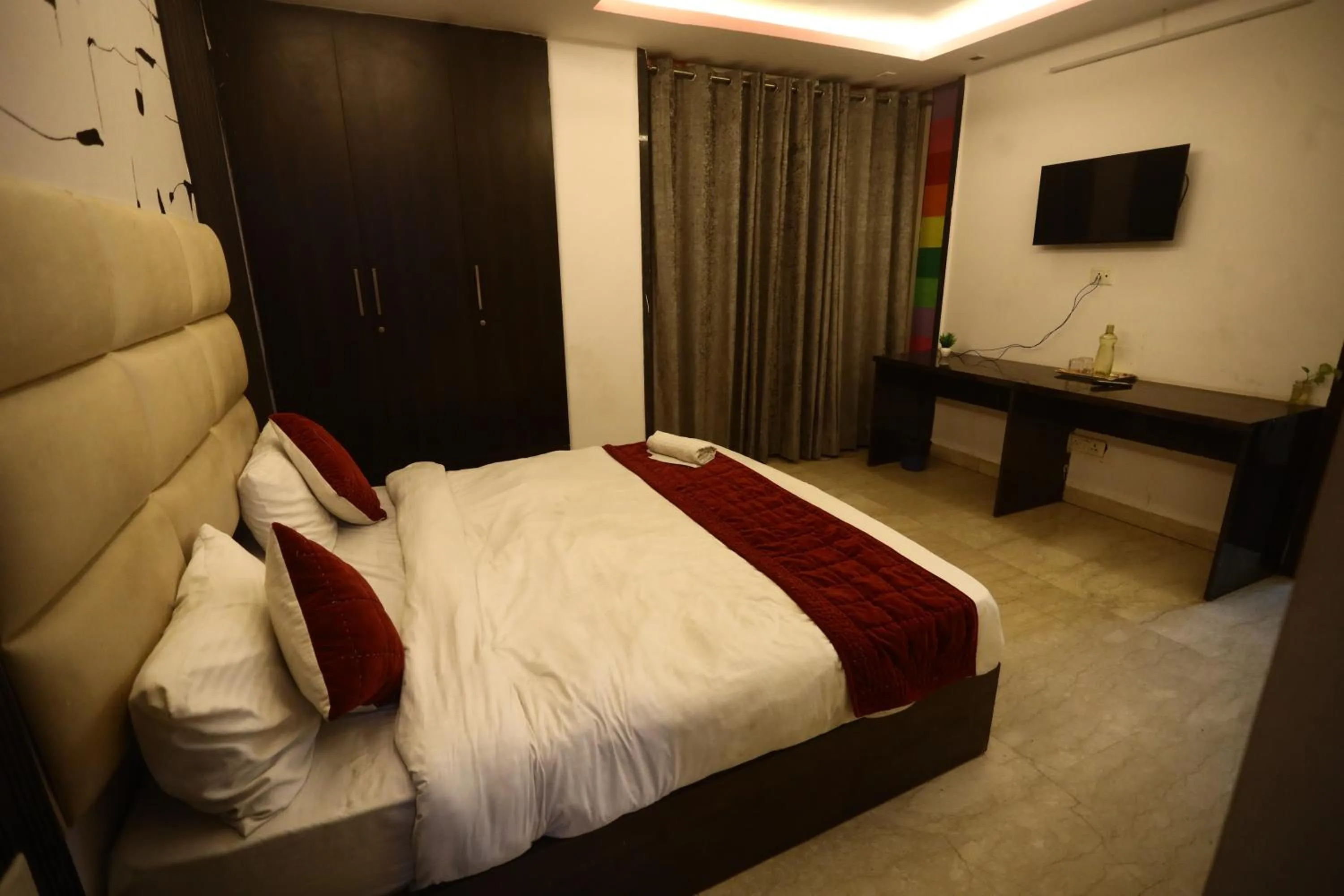 Bed in The Bed And Rock Kalkaji