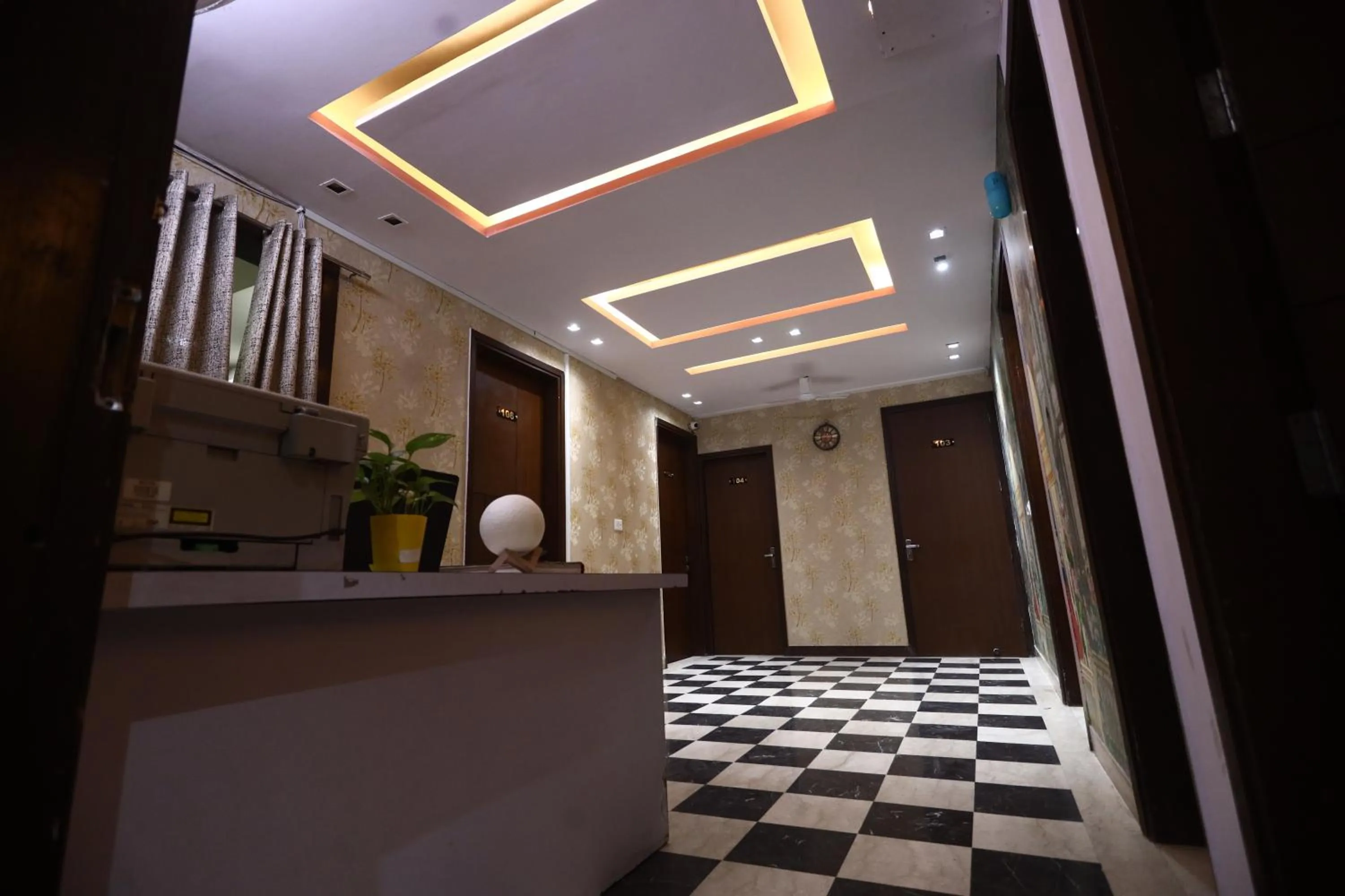 The Bed And Rock Kalkaji