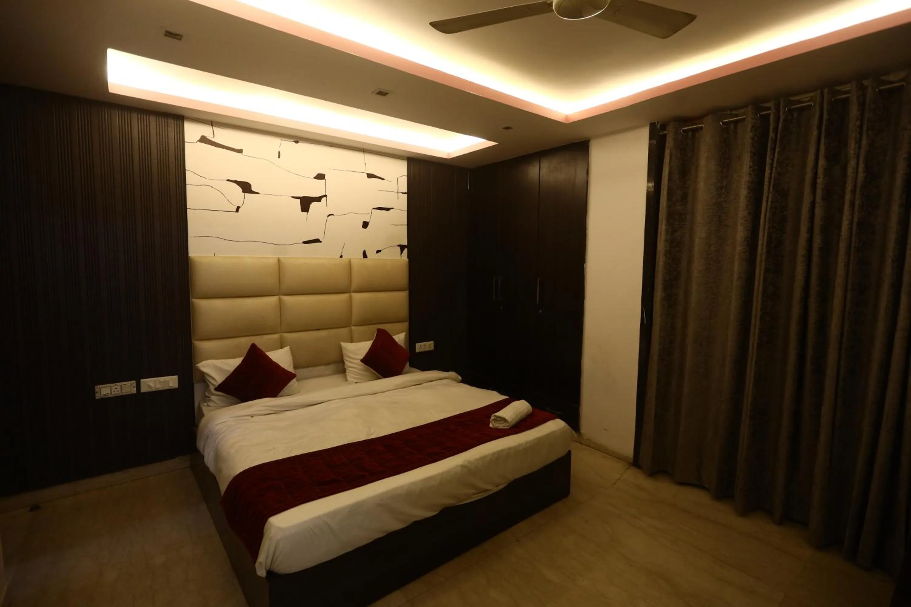 Bed in The Bed And Rock Kalkaji