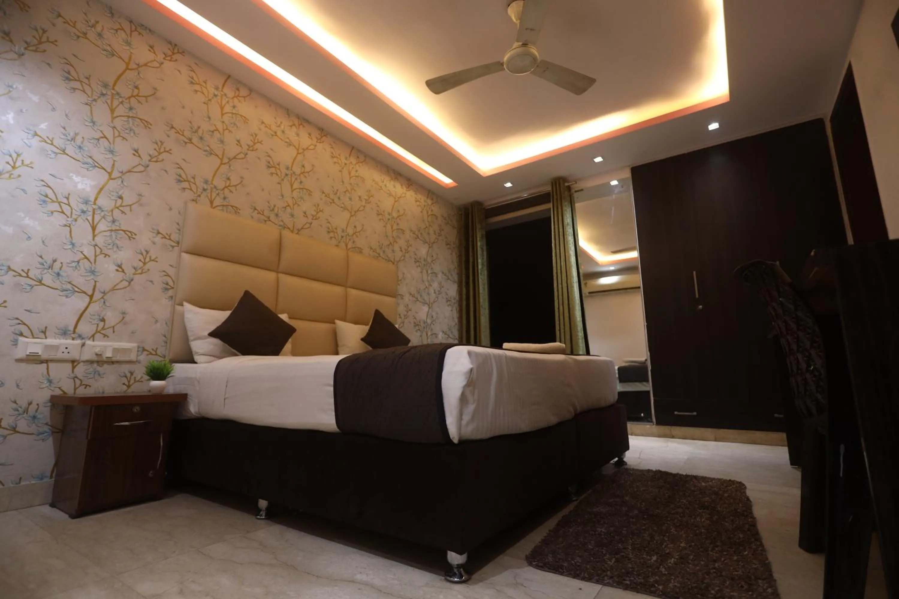 Bed in The Bed And Rock Kalkaji