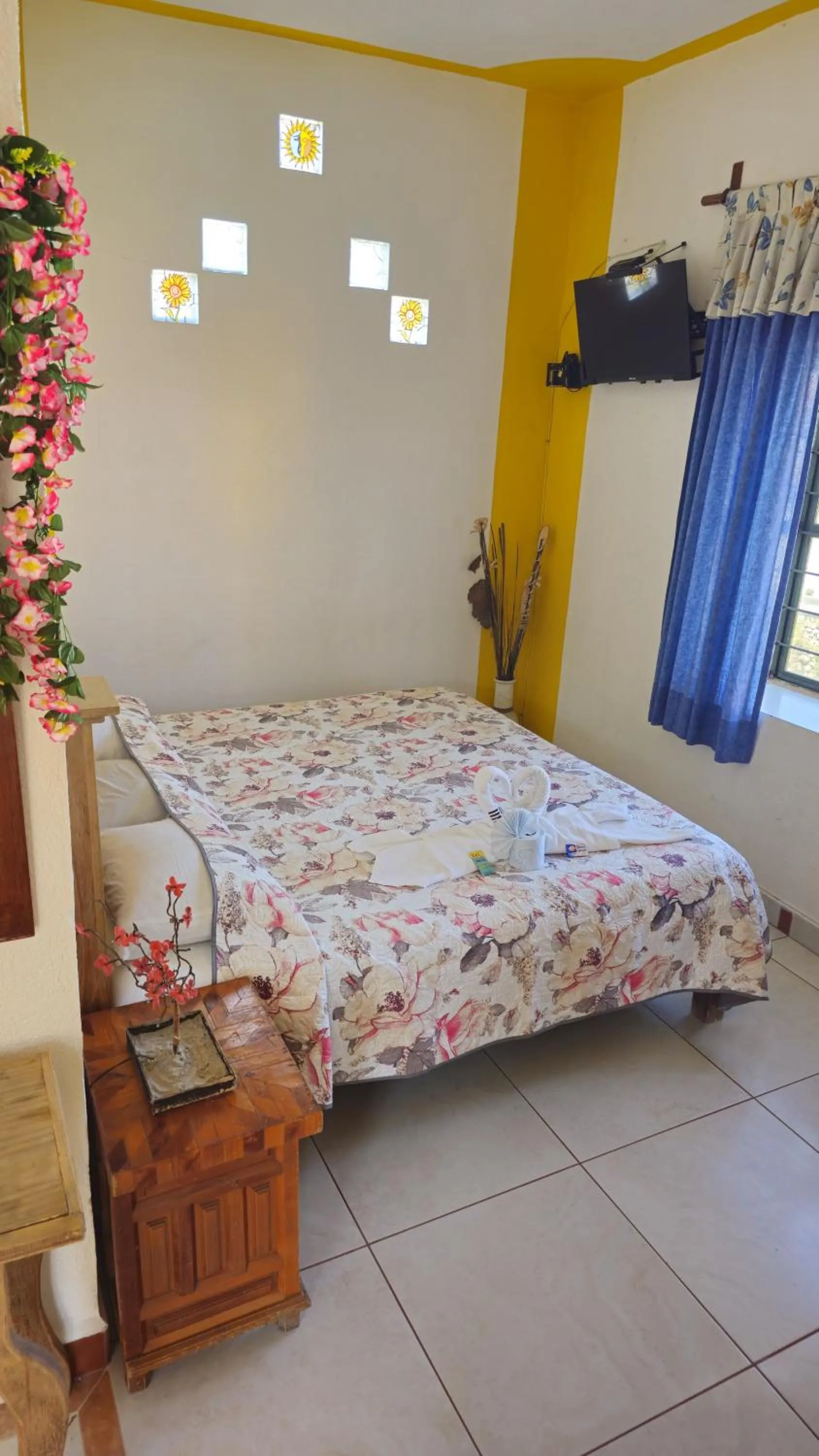 Bed in Hotel Colonial