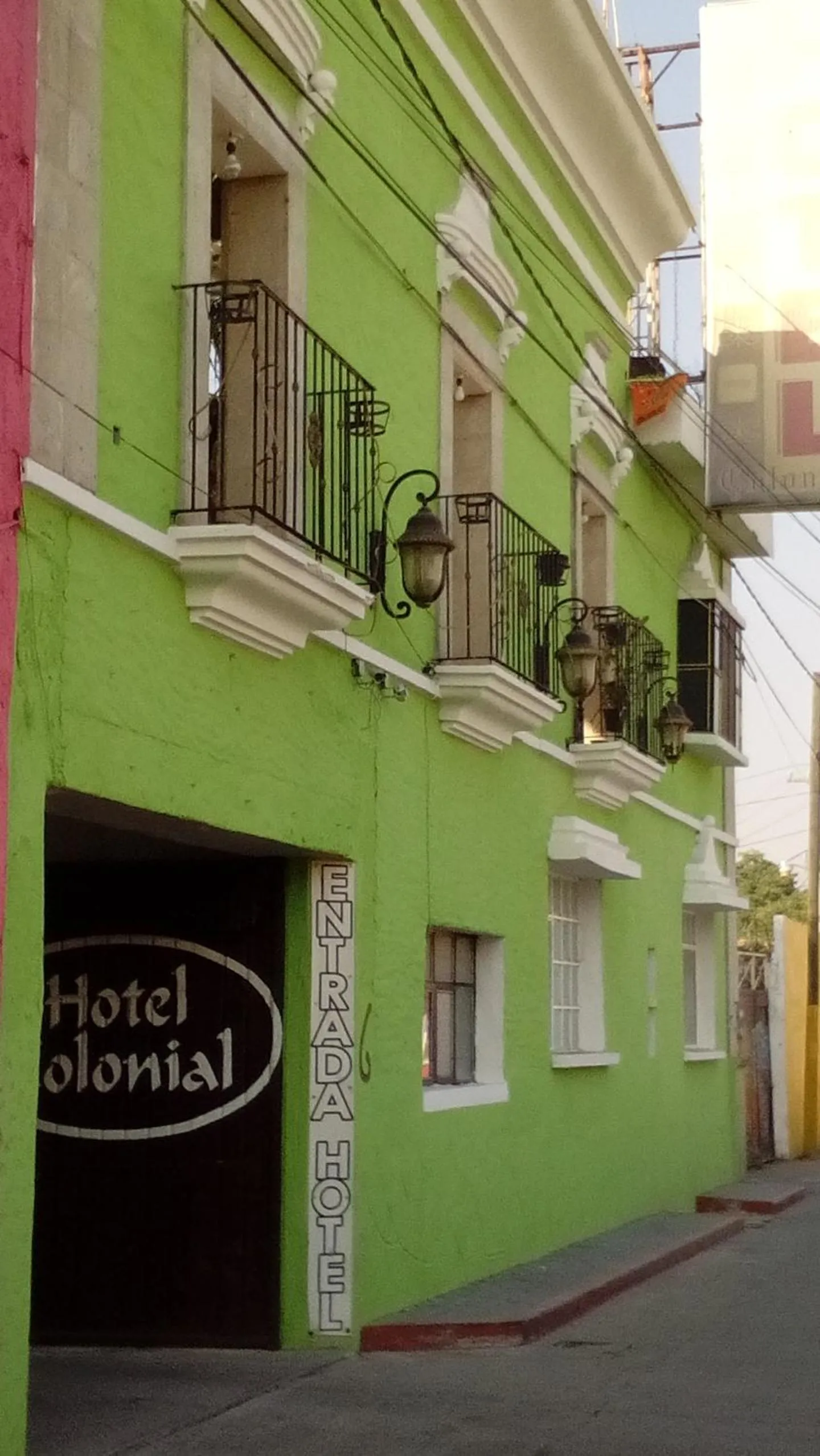 Property building in Hotel Colonial