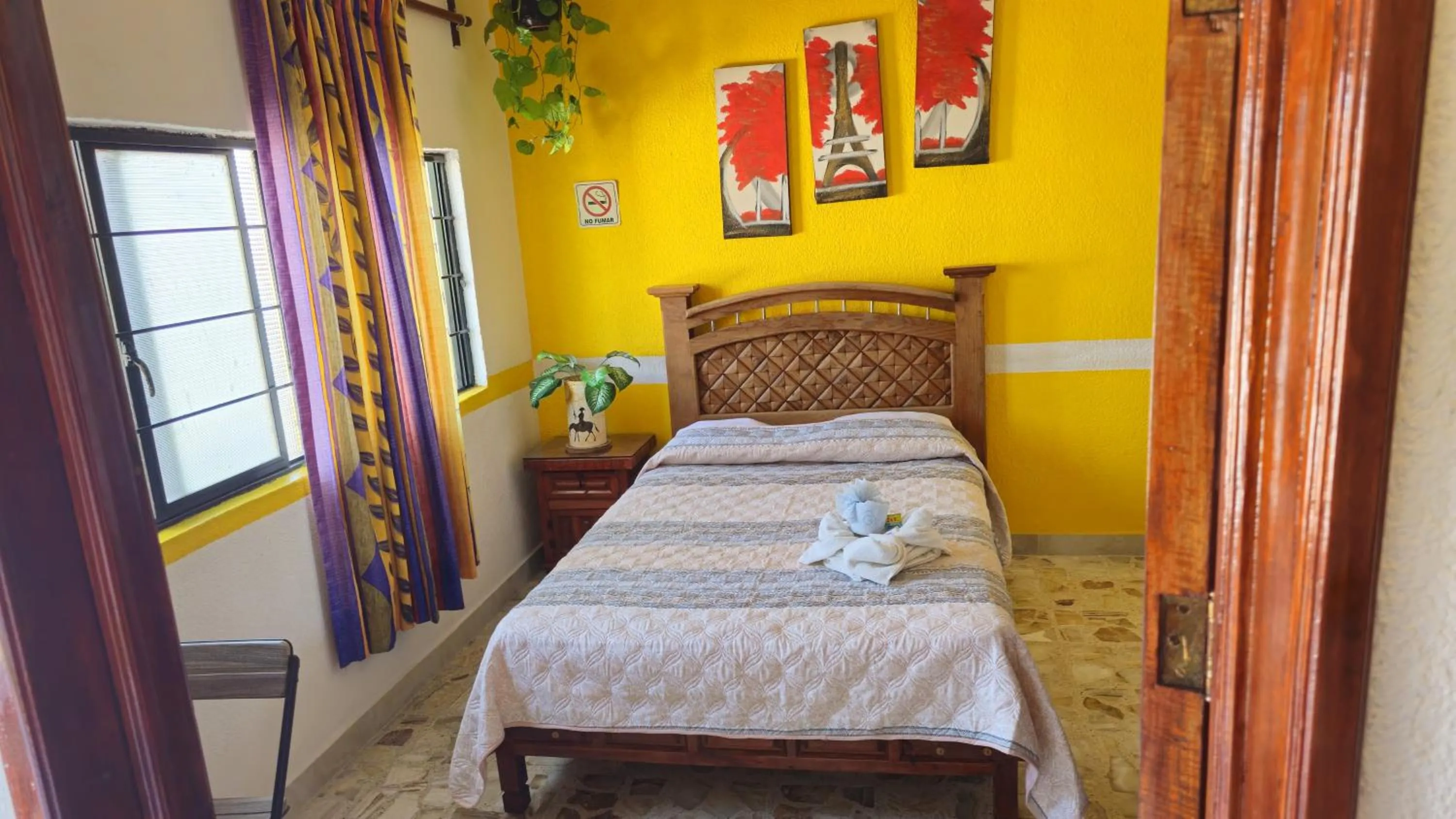 Bed in Hotel Colonial