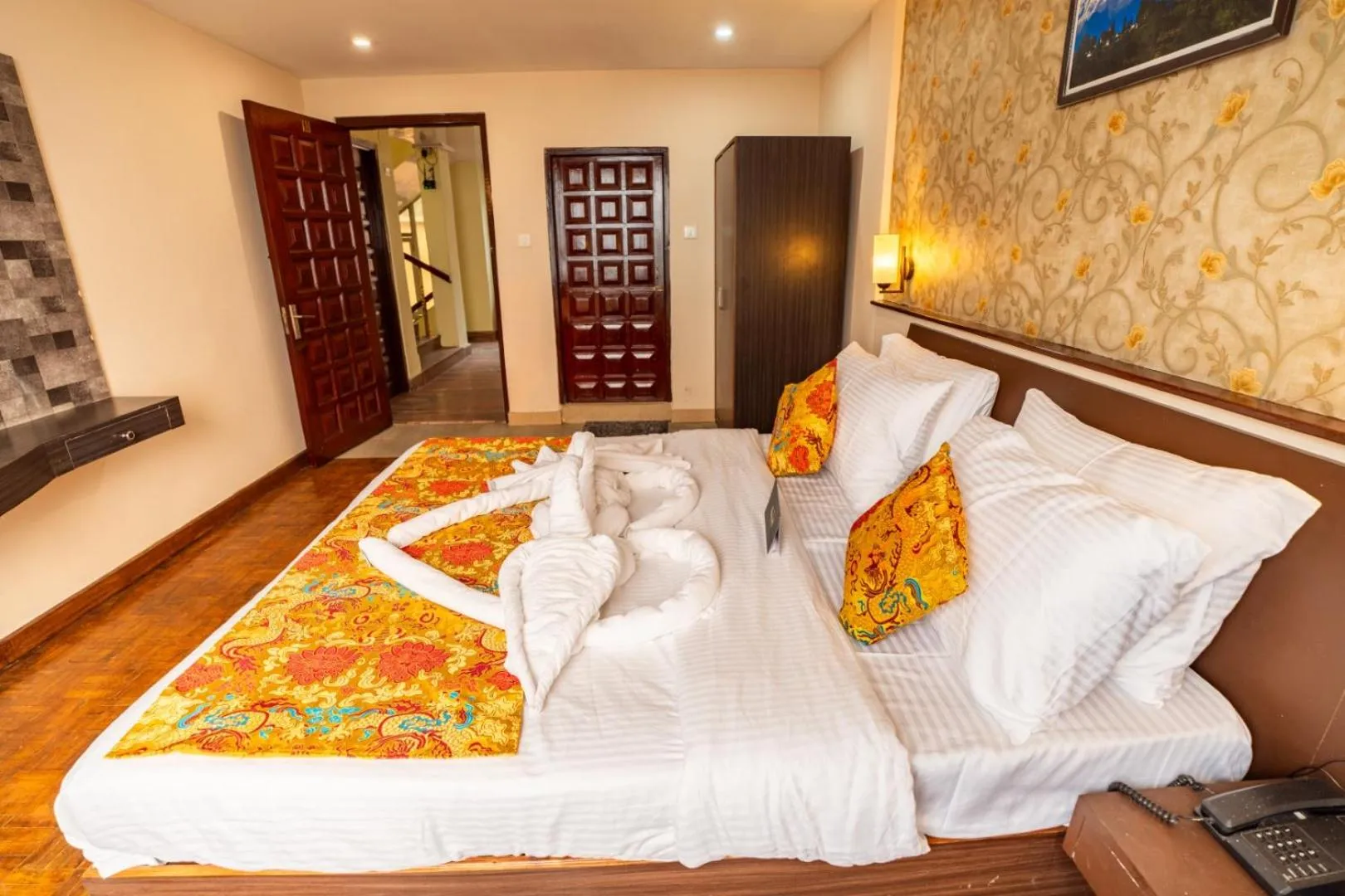 Bed in Muscatel Fairmount 100 Mts from Mall Road